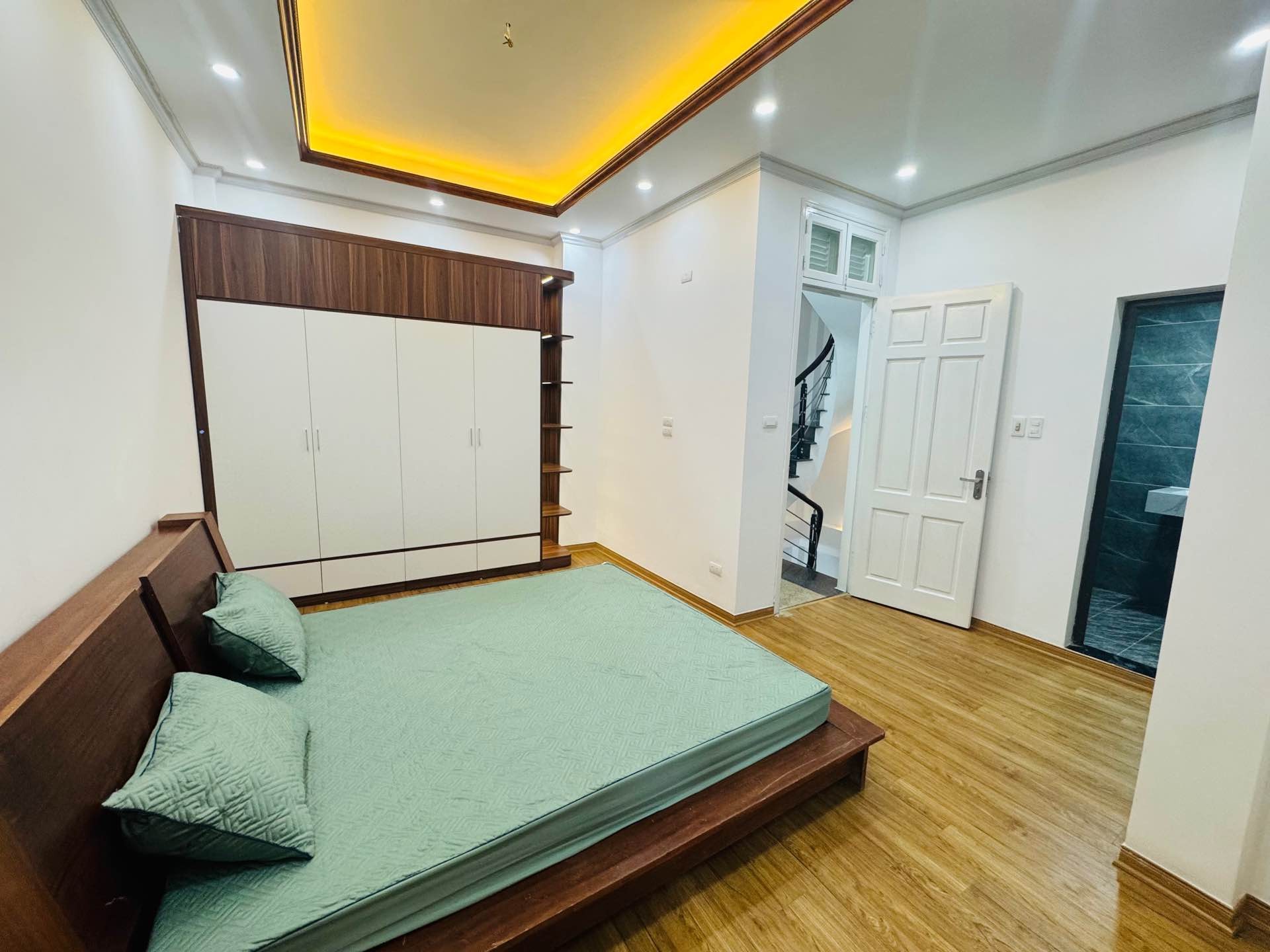 Bán nhà Lương Khánh Thiện - diện tích 49m2 5 tầng - gần ô tô - giá 8,96 tỷ