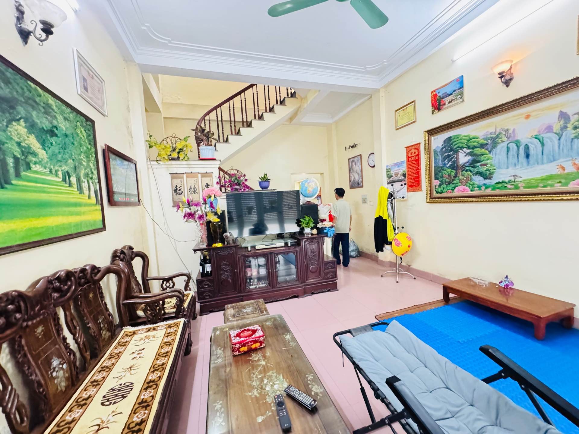 Bán nhà Kim Giang - diện tích 75m2 3 tầng - Mặt ngõ ô tô thông, kinh doanh - giá 16,3 tỷ