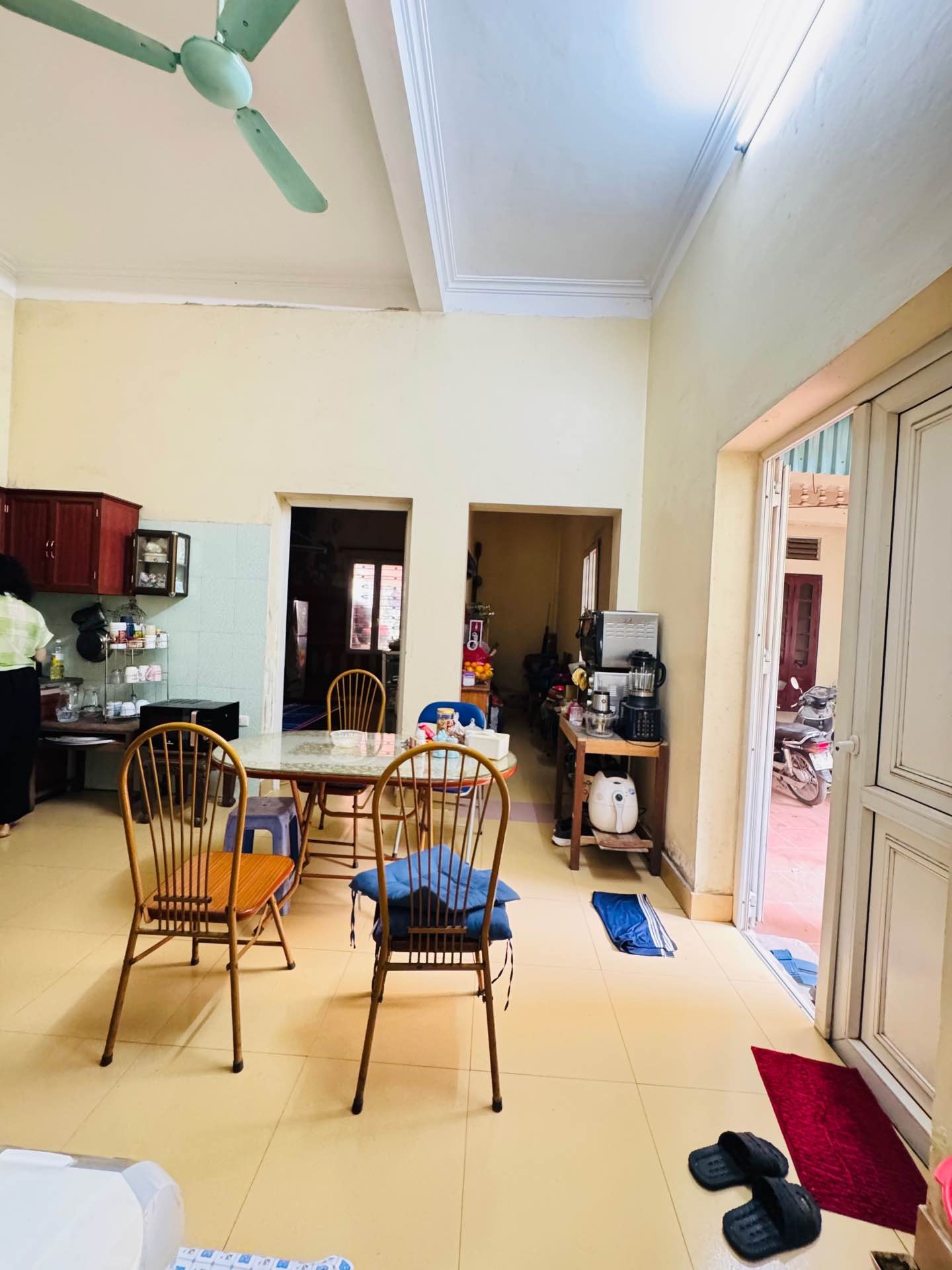 Bán nhà Kim Giang - diện tích 75m2 3 tầng - Mặt ngõ ô tô thông, kinh doanh - giá 16,3 tỷ