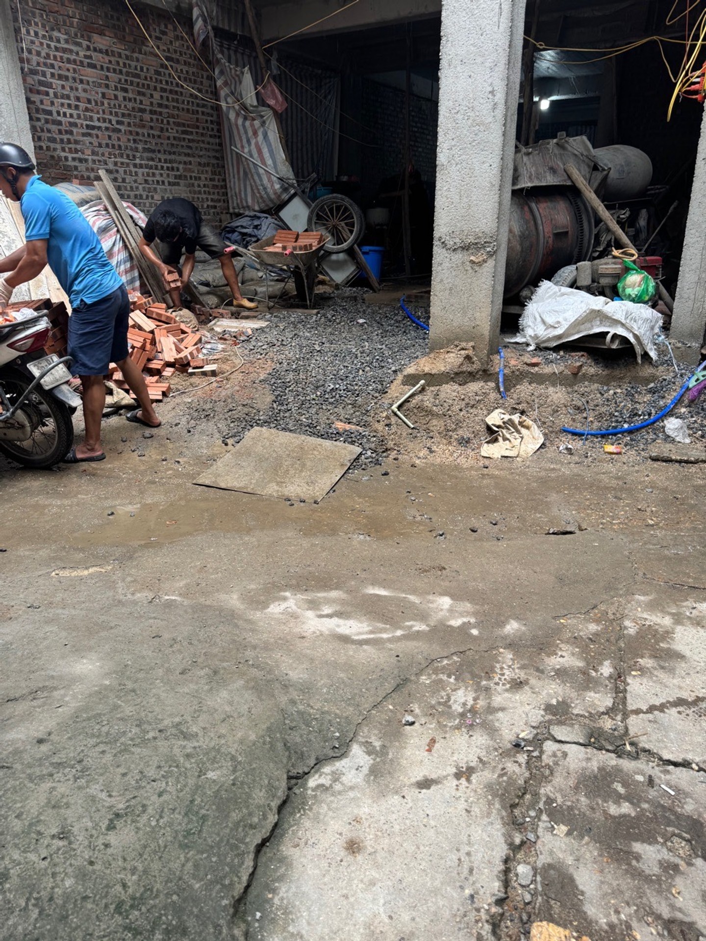 Bán nhà Láng Hạ - diện tích 75m2 7 tầng - Lô góc mặt ngõ thông - giá 21,5 tỷ