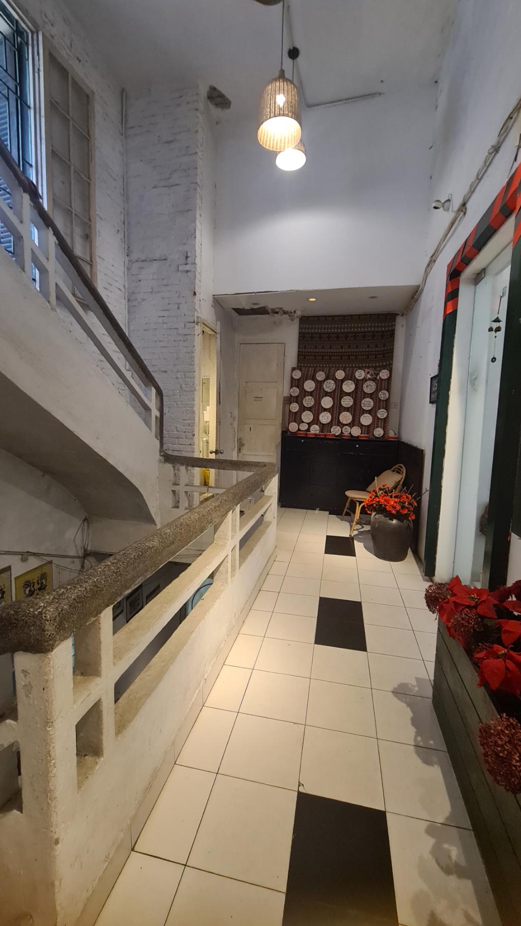 Bán nhà Hàm Long - diện tích 100m2 4 tầng - Nhà kiểu biệt thự - giá 30 tỷ