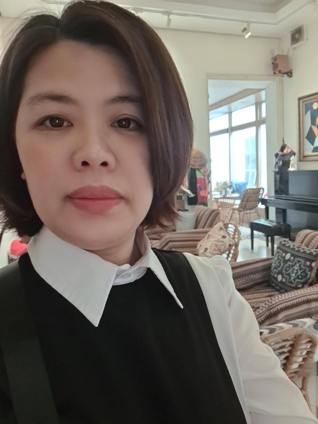 Bán nhà Hàm Long - diện tích 100m2 4 tầng - Nhà kiểu biệt thự - giá 30 tỷ