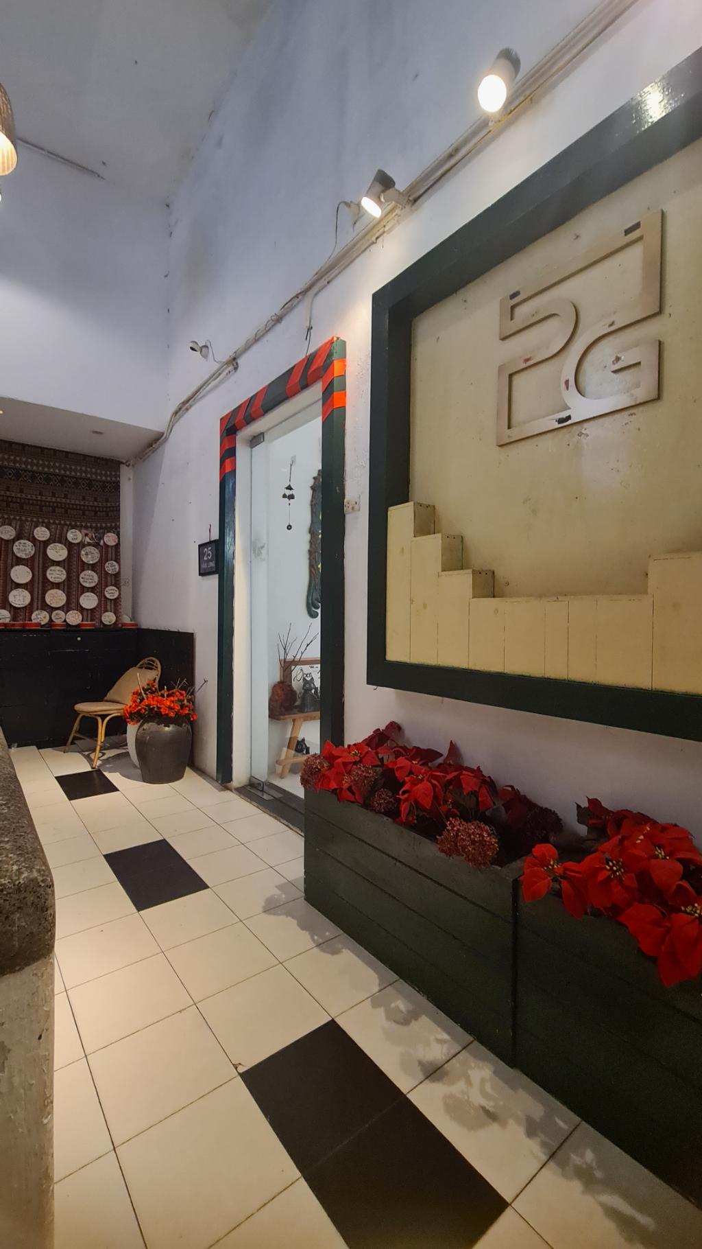 Bán nhà Hàm Long - diện tích 100m2 4 tầng - Nhà kiểu biệt thự - giá 30 tỷ