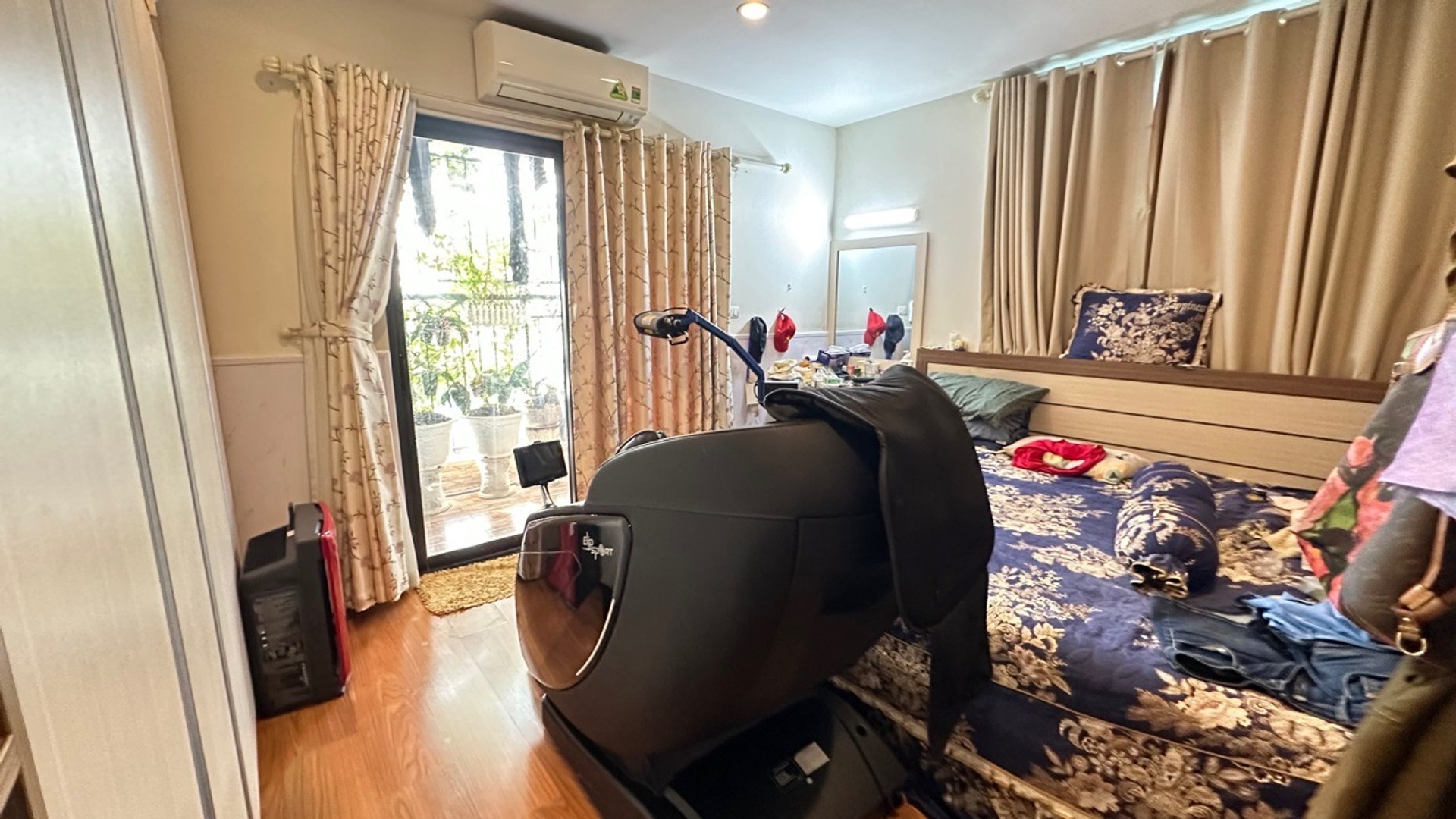 Bán nhà Giảng Võ - diện tích 84m2 1 tầng - Căn hộ chung cư D2 - giá 11,8 tỷ