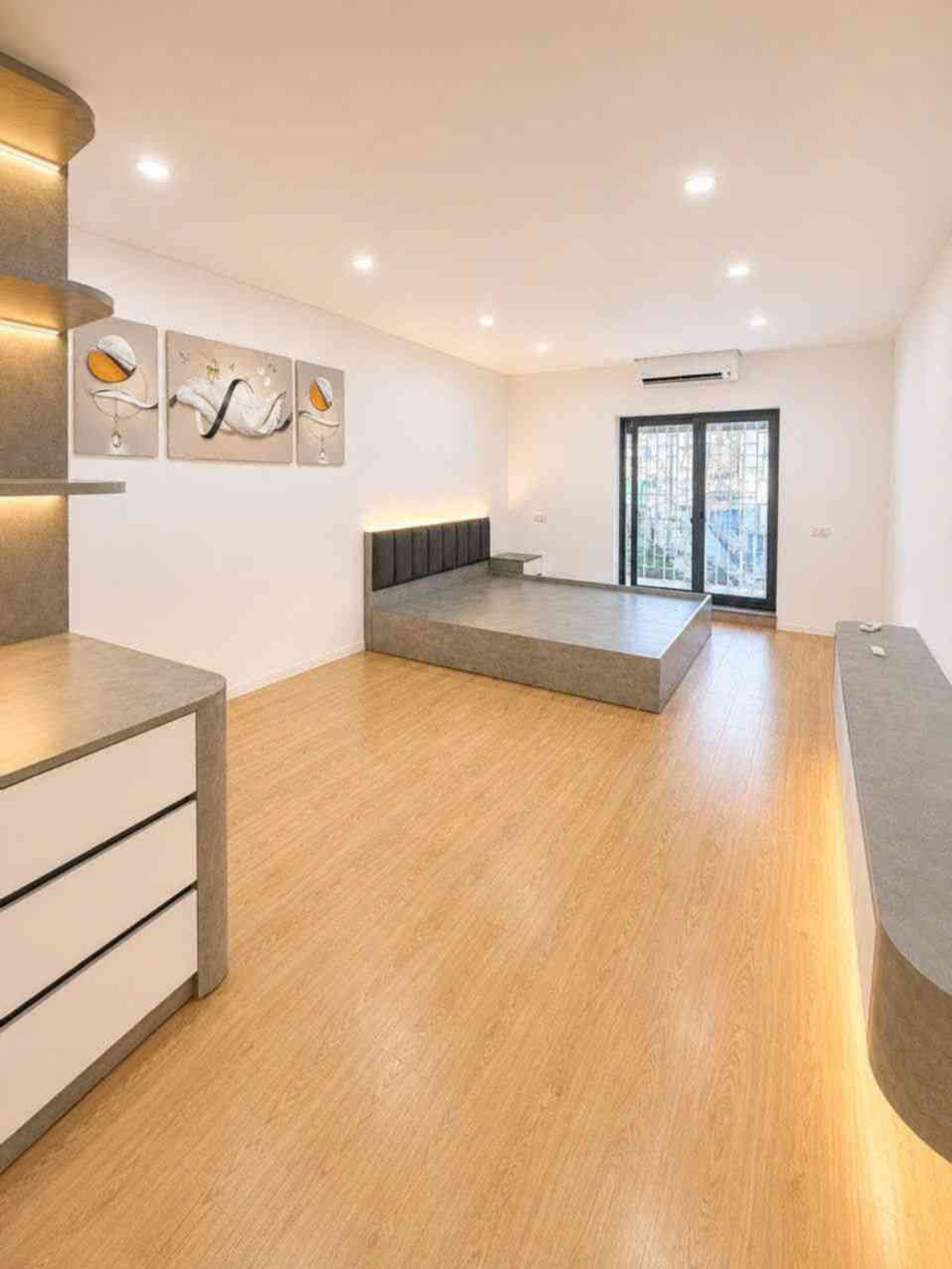 Bán nhà Tân Mai - diện tích 24m2 1 tầng - ô tô đỗ chân cầu thang - giá 2,8 tỷ