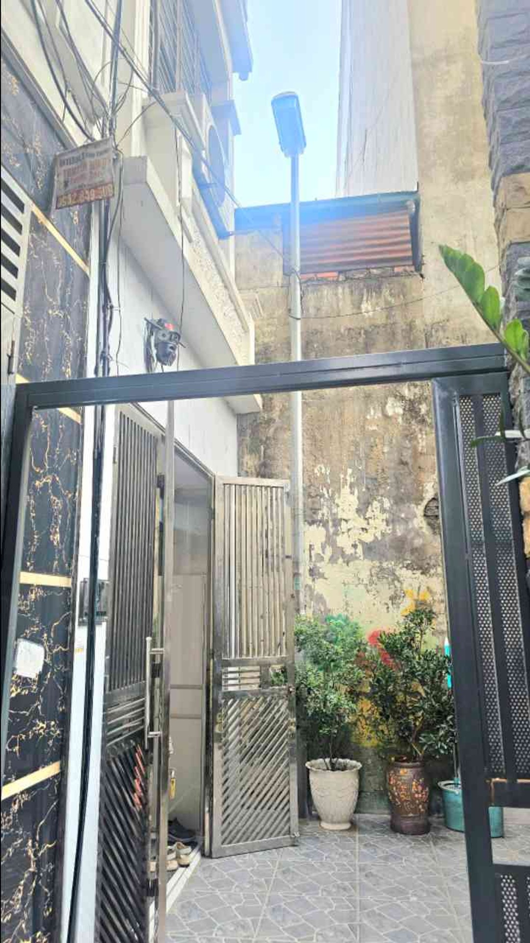 Bán nhà Lĩnh Nam - diện tích 65m2 5 tầng - Ô tô đỗ cổng - giá 11,4 tỷ