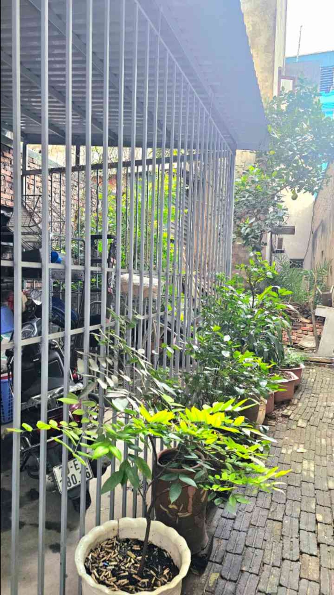 Bán nhà Lĩnh Nam - diện tích 65m2 5 tầng - Ô tô đỗ cổng - giá 11,4 tỷ
