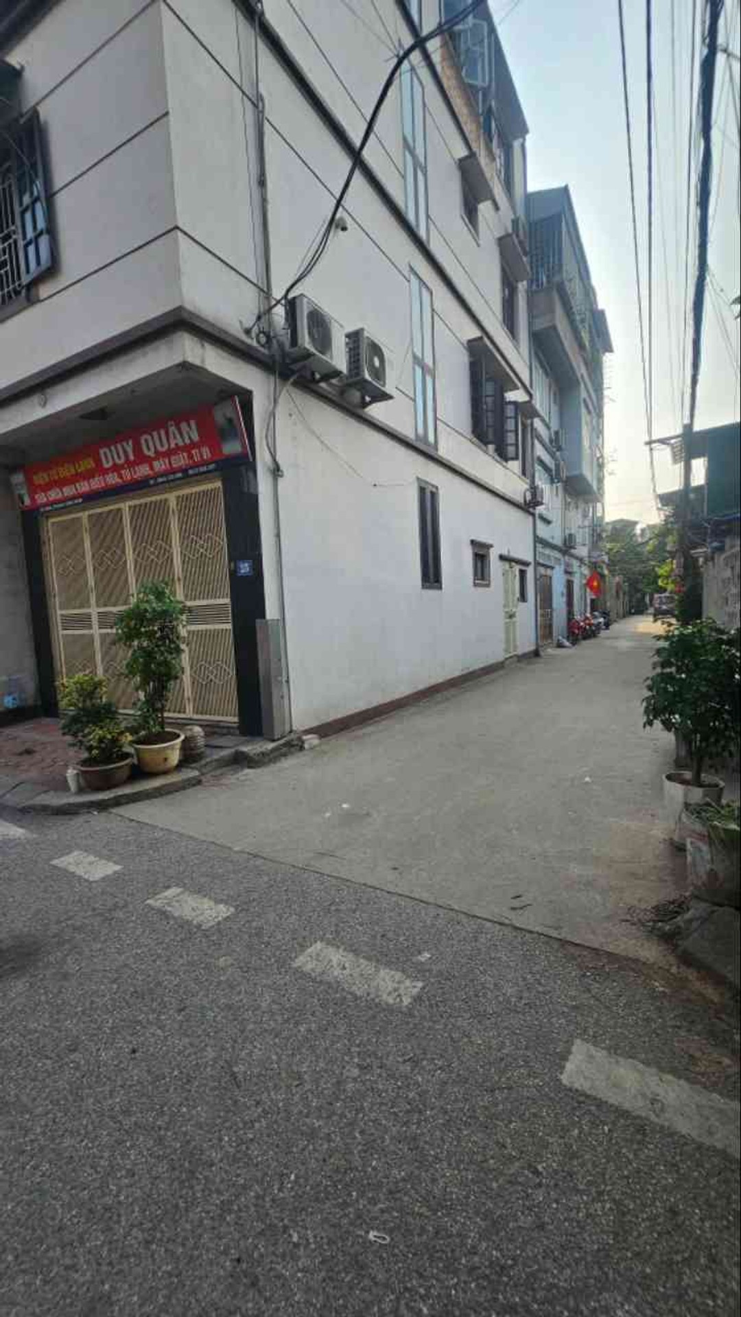Bán nhà Lĩnh Nam - diện tích 65m2 5 tầng - Ô tô đỗ cổng - giá 11,4 tỷ