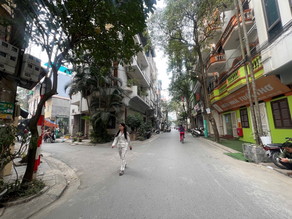 Bán nhà Tam Trinh - diện tích 60m2 5 tầng - Ô tô tránh - giá 21 tỷ