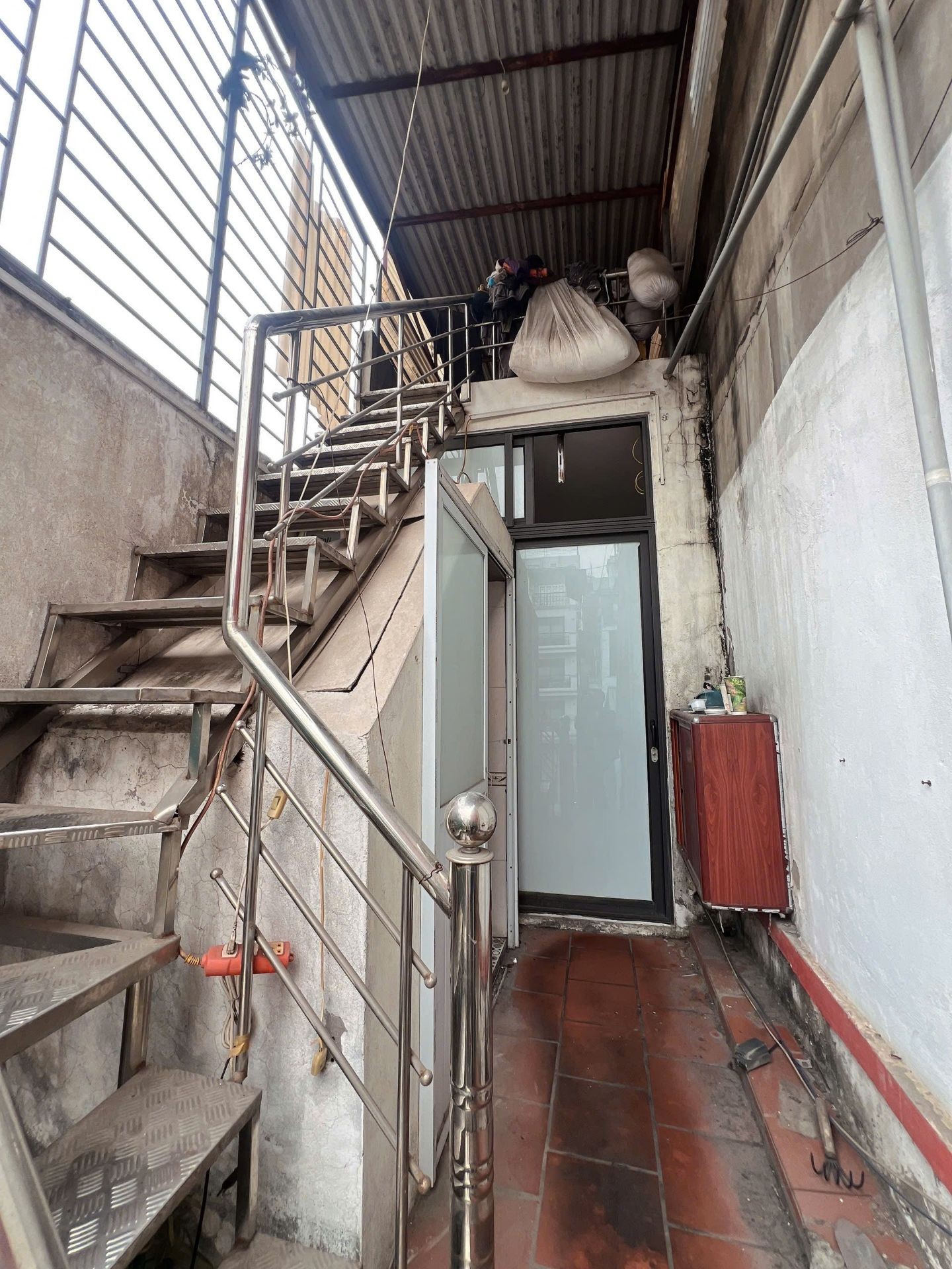 Bán nhà Bạch Mai - diện tích 45m2 4 tầng - Ô tô tránh - giá 16 tỷ