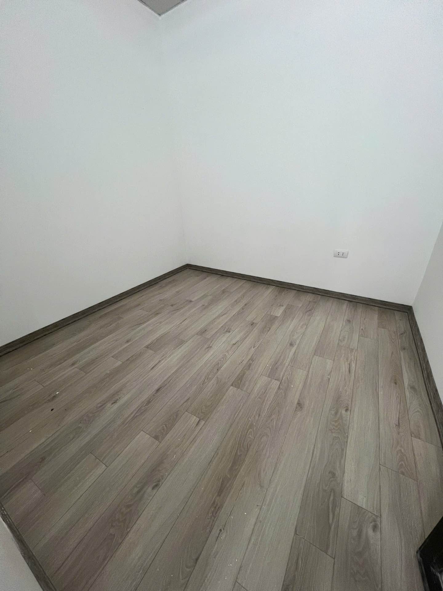 Bán nhà Vĩnh Hưng - diện tích 24m2 3 tầng - Nhà mới kinh cong - giá 3,1 tỷ