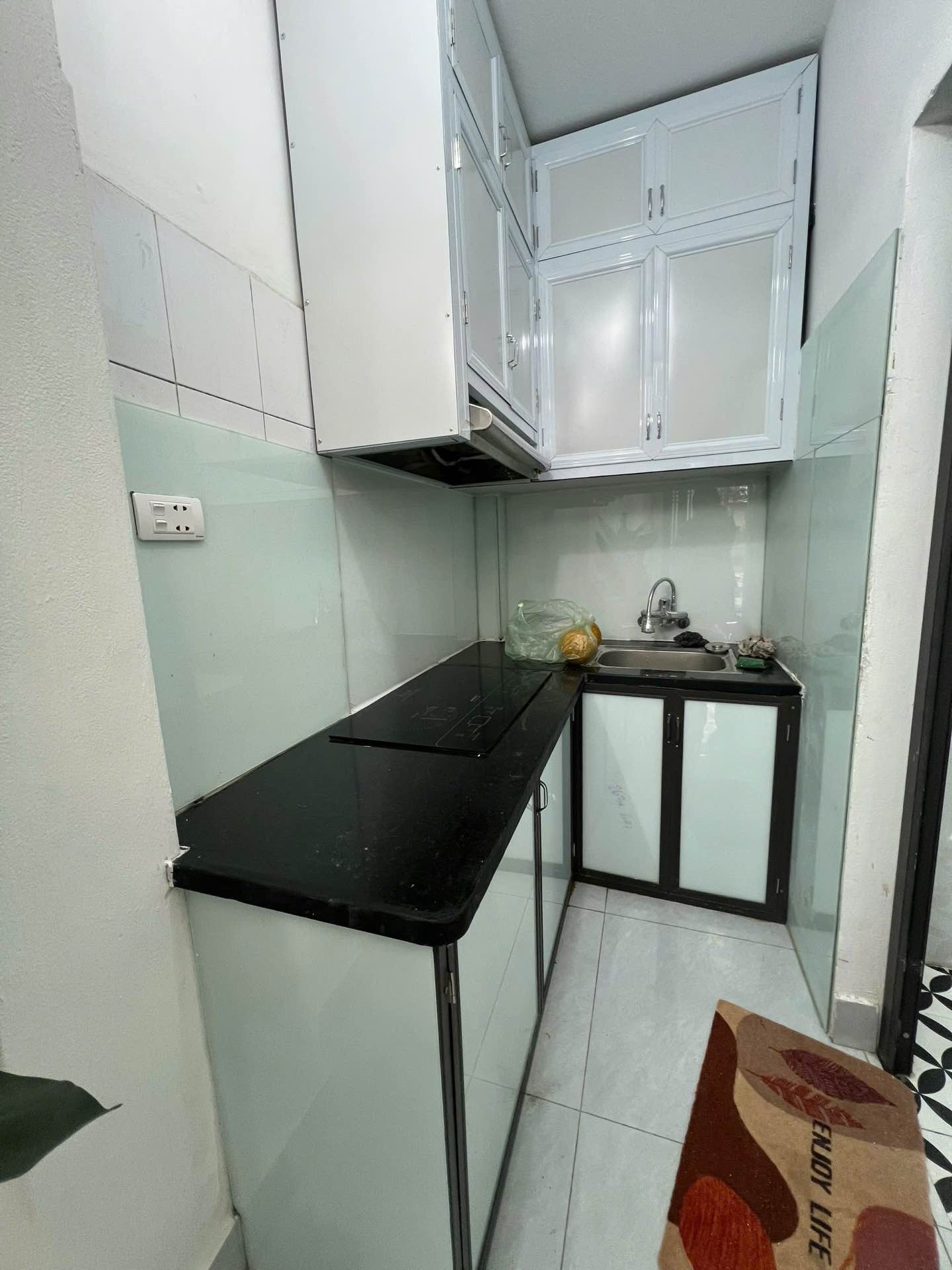 Bán nhà Vĩnh Hưng - diện tích 24m2 3 tầng - Nhà mới kinh cong - giá 3,1 tỷ