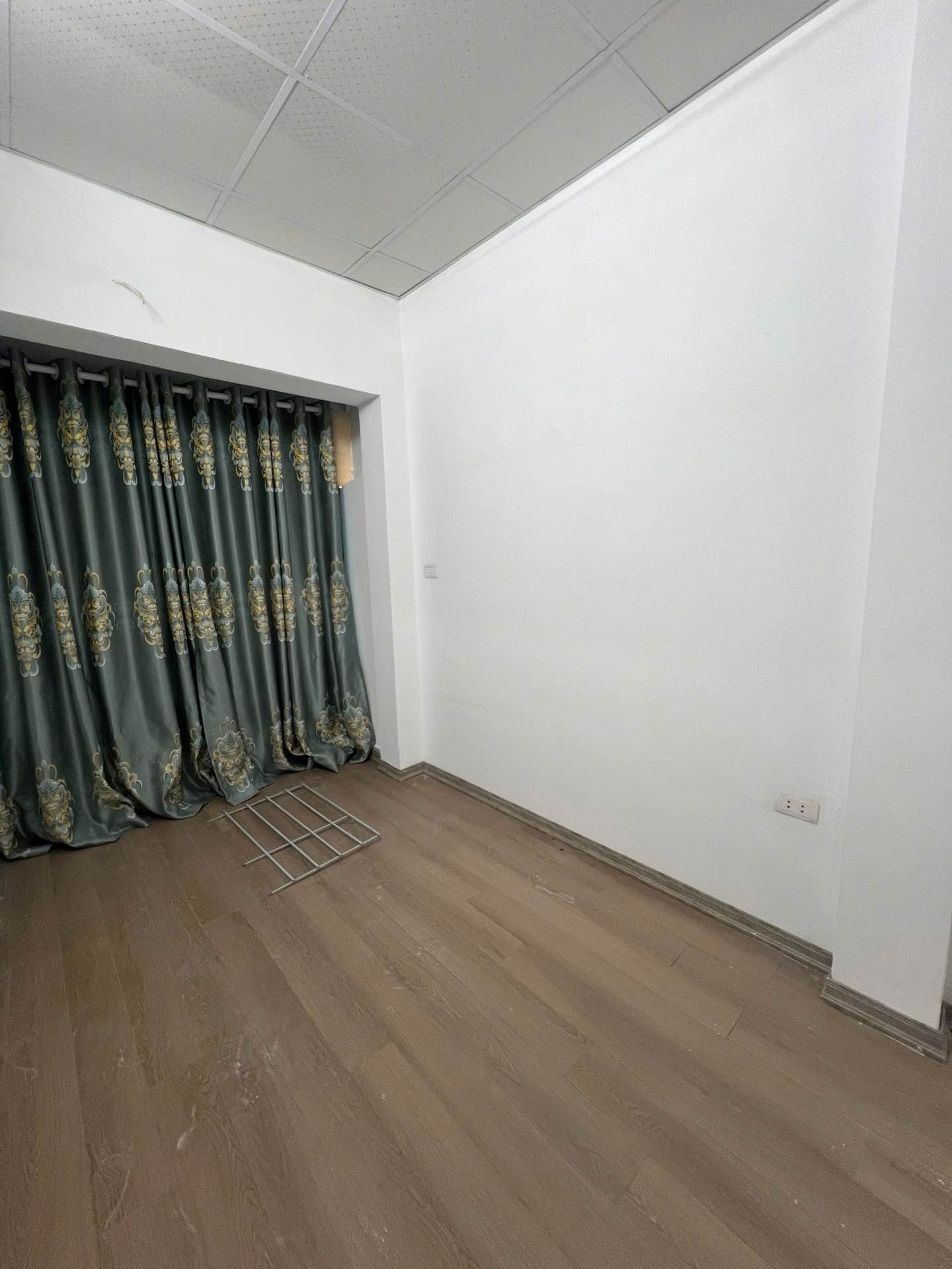 Bán nhà Vĩnh Hưng - diện tích 24m2 3 tầng - Nhà mới kinh cong - giá 3,1 tỷ