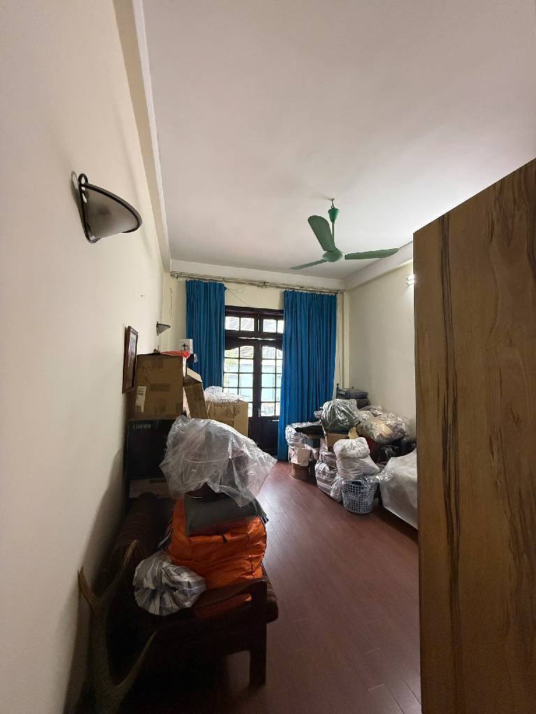 Bán nhà Hào Nam - diện tích 105m2 5 tầng - nhà mặt phố - giá 50 tỷ