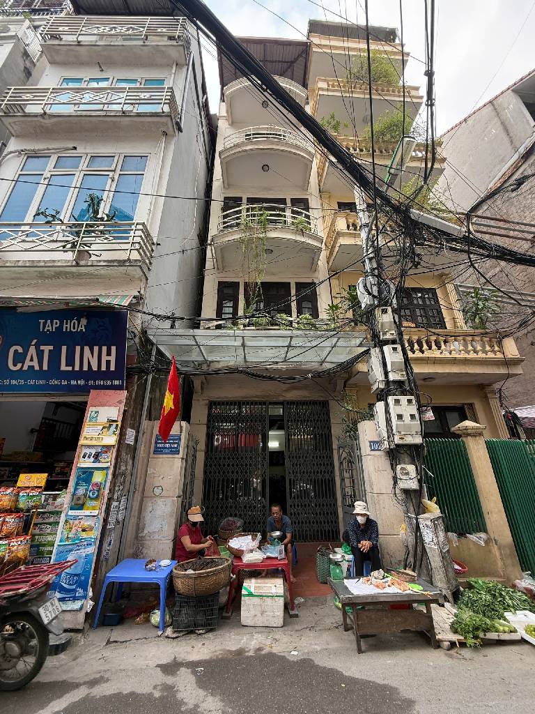 Bán nhà Hào Nam - diện tích 105m2 5 tầng - nhà mặt phố - giá 50 tỷ