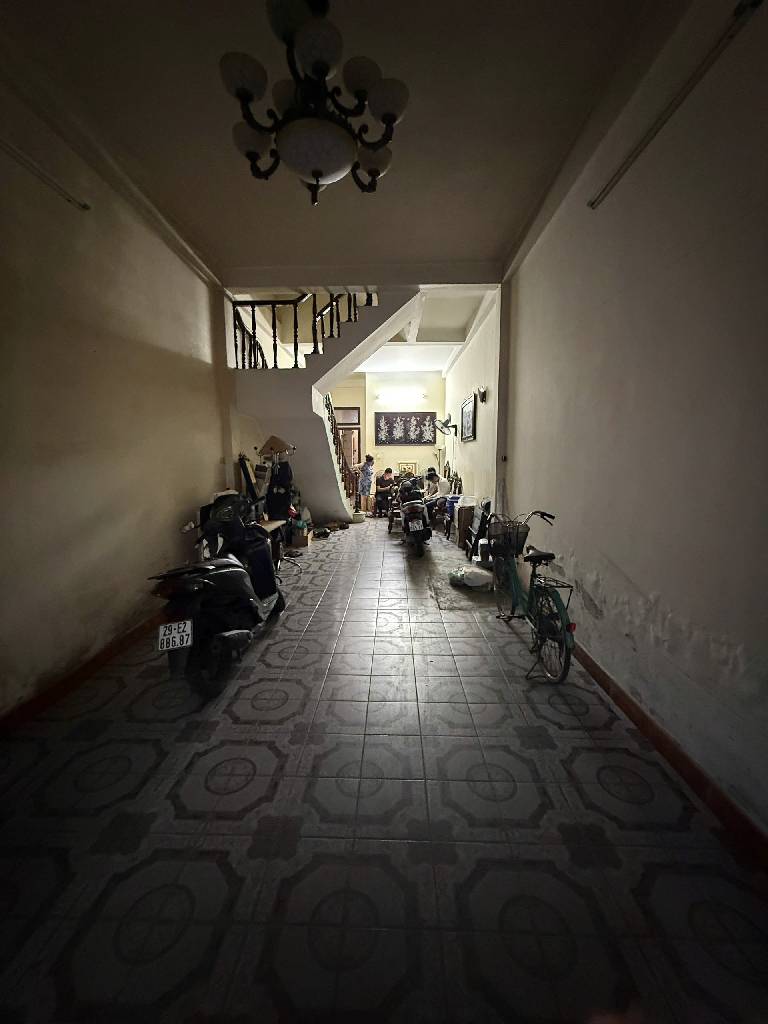 Bán nhà Hào Nam - diện tích 105m2 5 tầng - nhà mặt phố - giá 50 tỷ