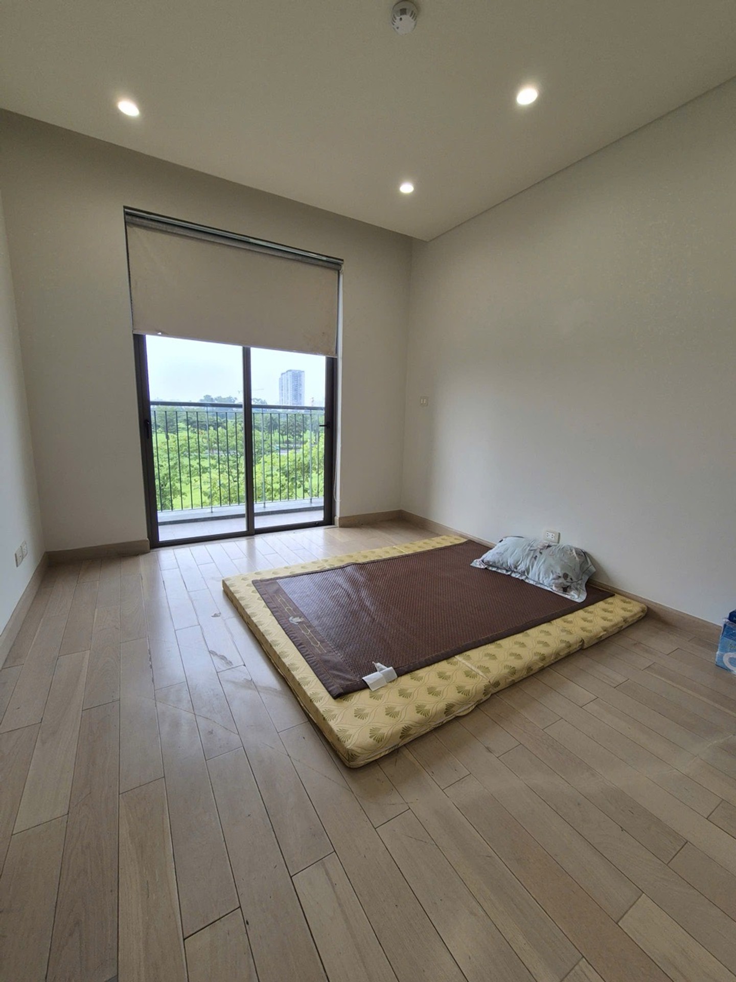 Bán nhà Nguyễn Xiển - diện tích 75m2 5 tầng - Kinh doanh đỉnh - giá 36,8 tỷ
