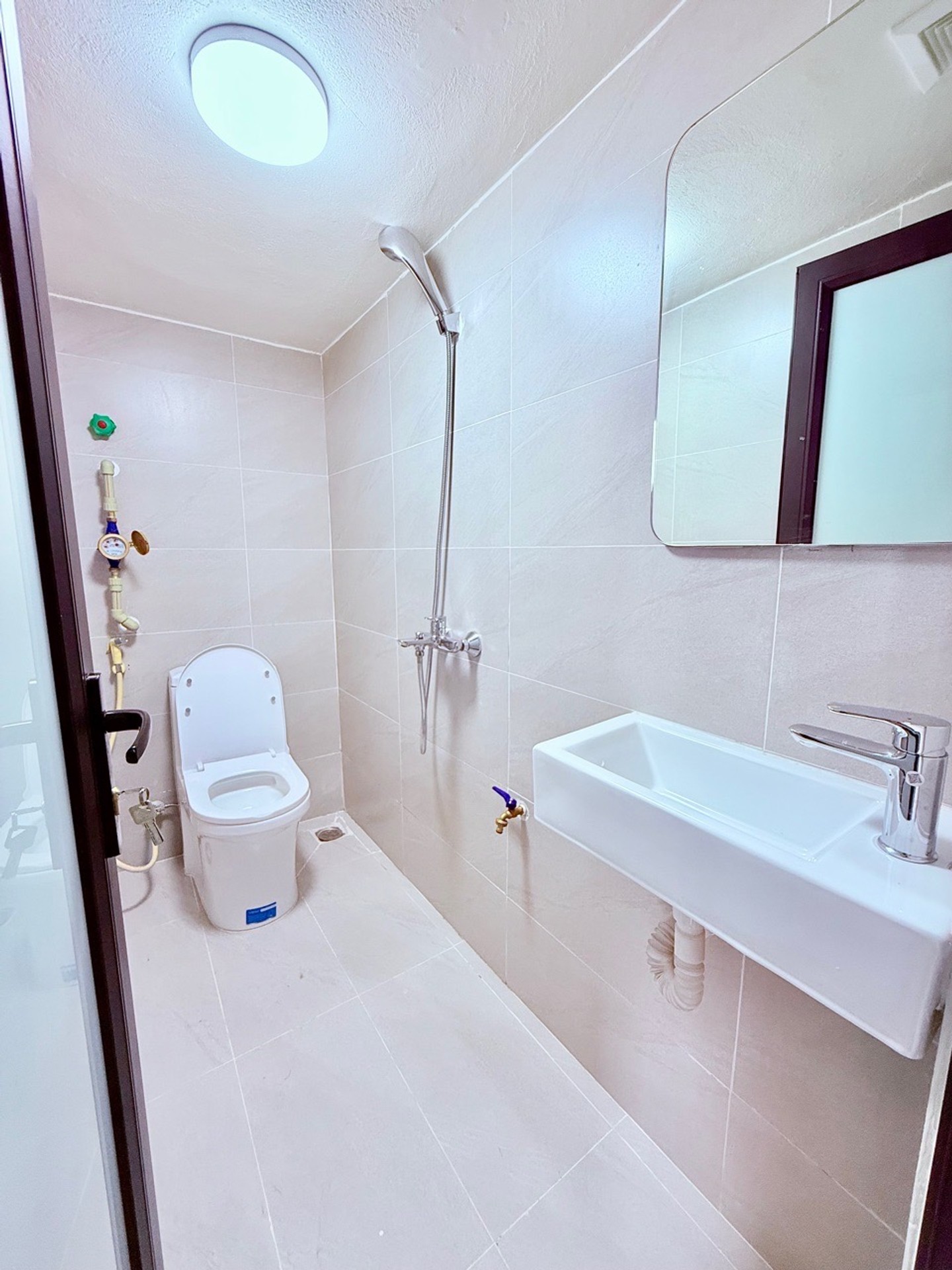 Bán nhà Hoàng Mai - diện tích 46m2 7 tầng - Lô góc thoáng sáng - giá 18 tỷ