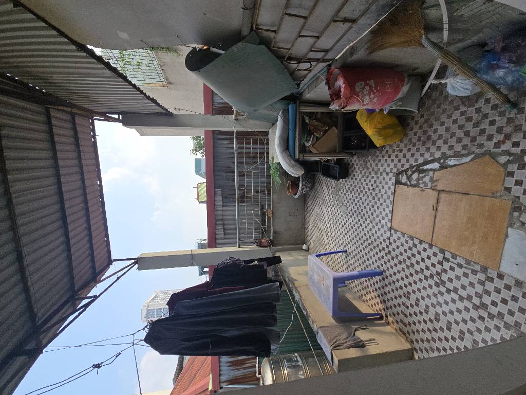 Bán nhà Cự Lộc - diện tích 100m2 5 tầng - Mặt phố gần hồ, ô tô đỗ cửa - giá 29 tỷ