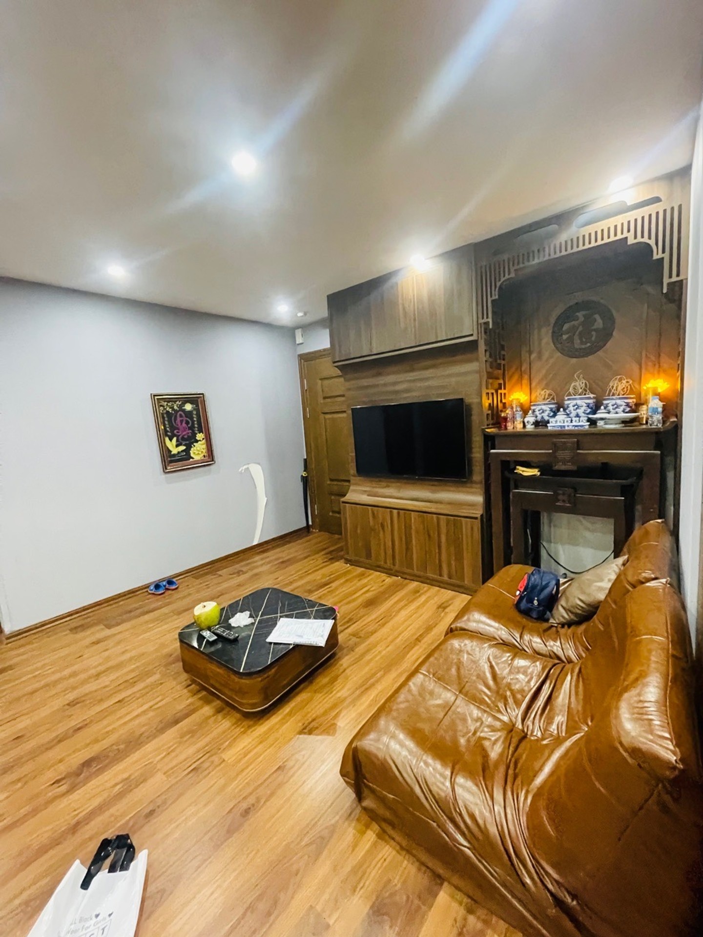 Bán nhà Linh Đàm - diện tích 67m2 1 tầng - Ô tô đỗ sảnh - giá 3,25 tỷ