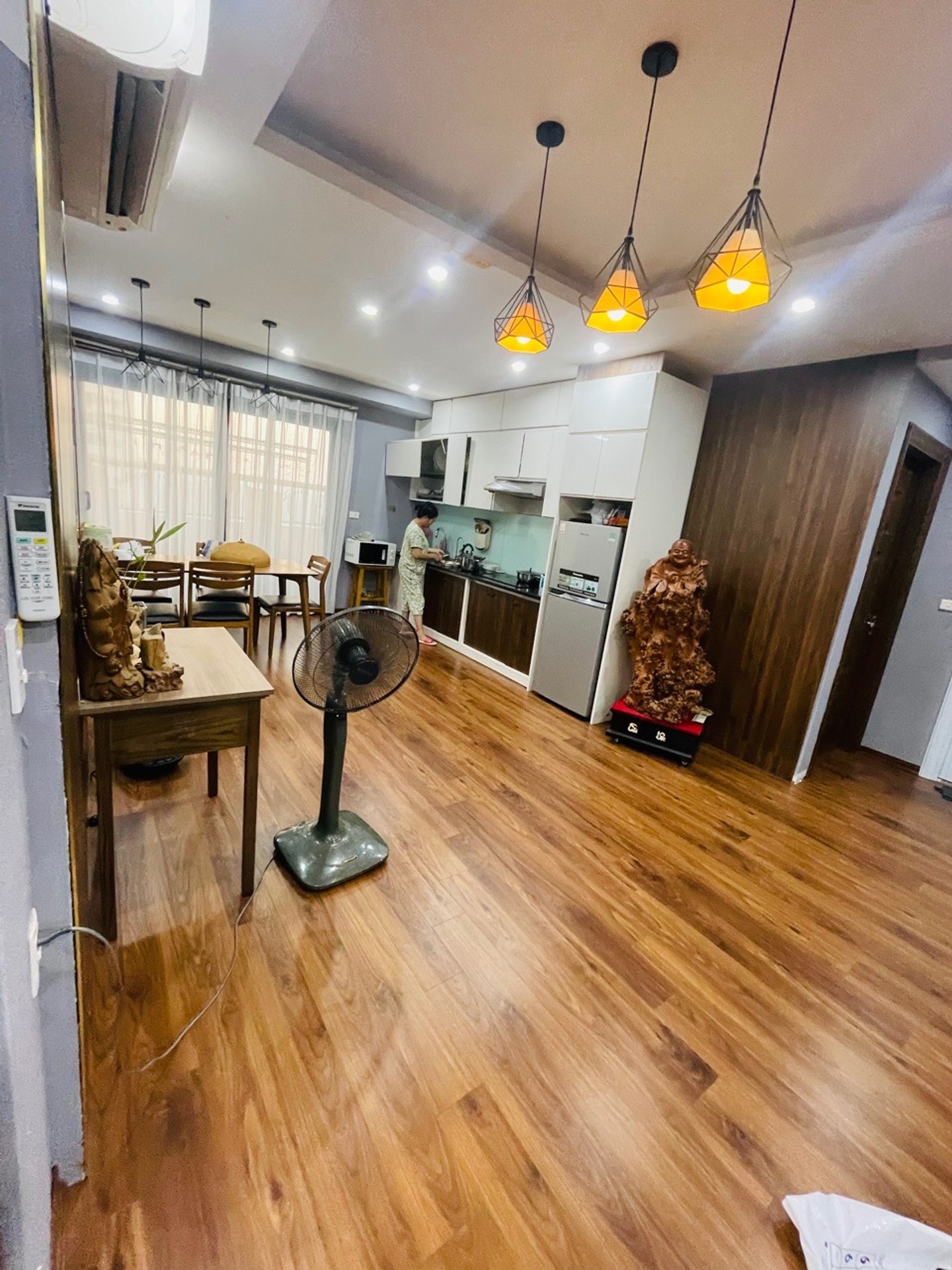 Bán nhà Linh Đàm - diện tích 67m2 1 tầng - Ô tô đỗ sảnh - giá 3,25 tỷ