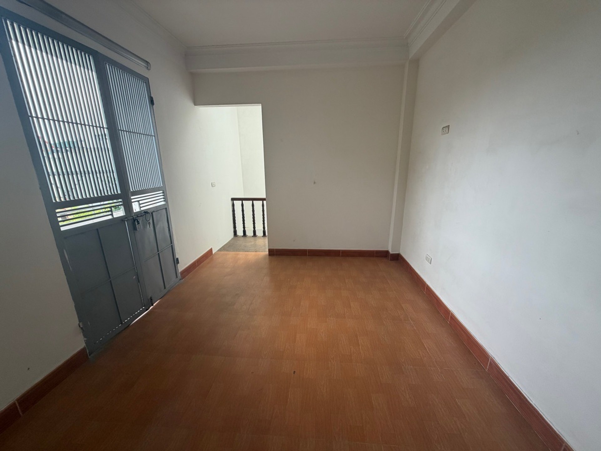 Bán nhà Nguyễn Khoái - diện tích 25m2 4 tầng - Lô góc - giá 5,15 tỷ