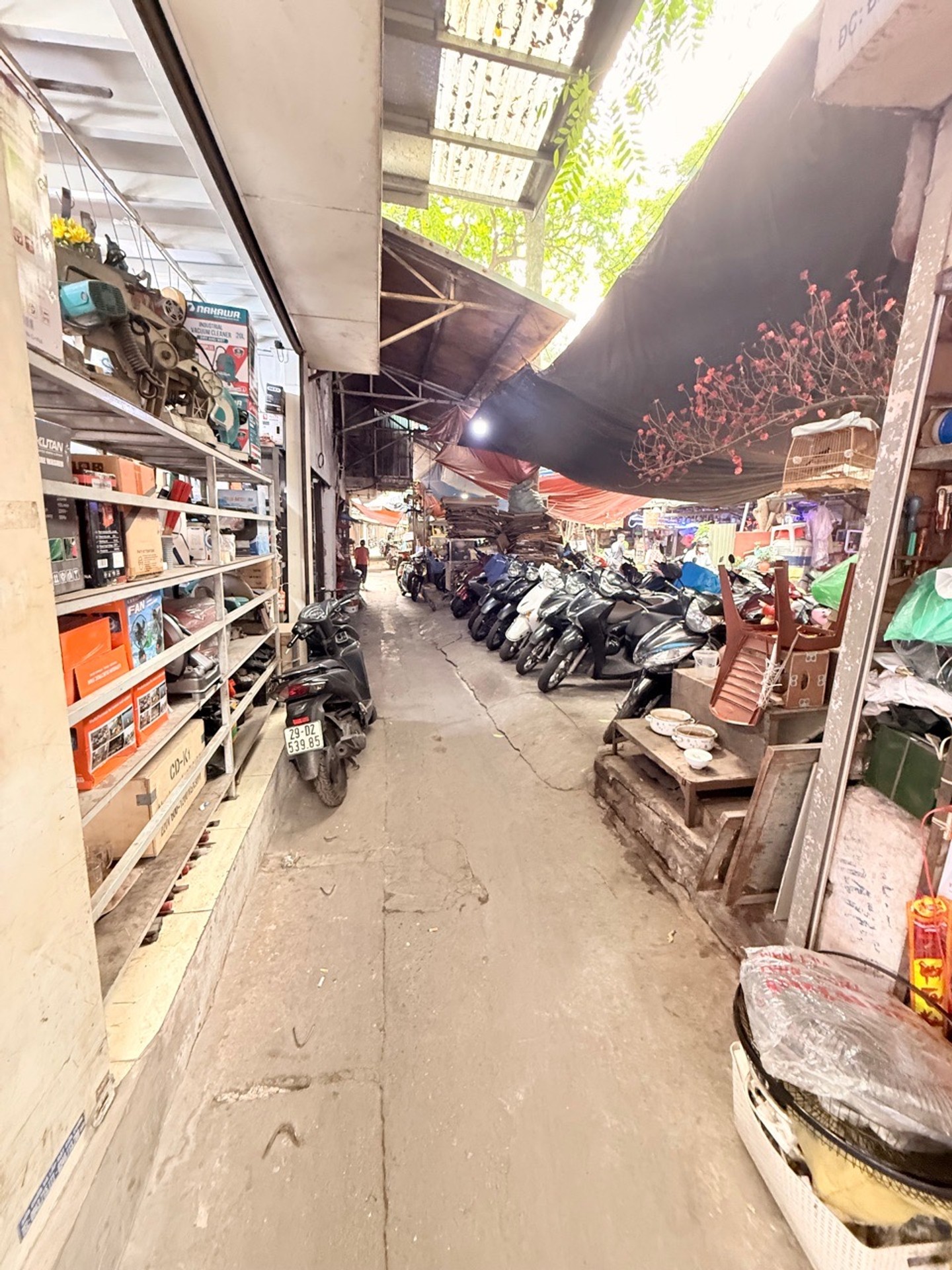 Bán nhà Nguyễn Công Trứ - diện tích 55m2 3 tầng - Căn góc ngập tràn ánh sáng - giá 3,6 tỷ