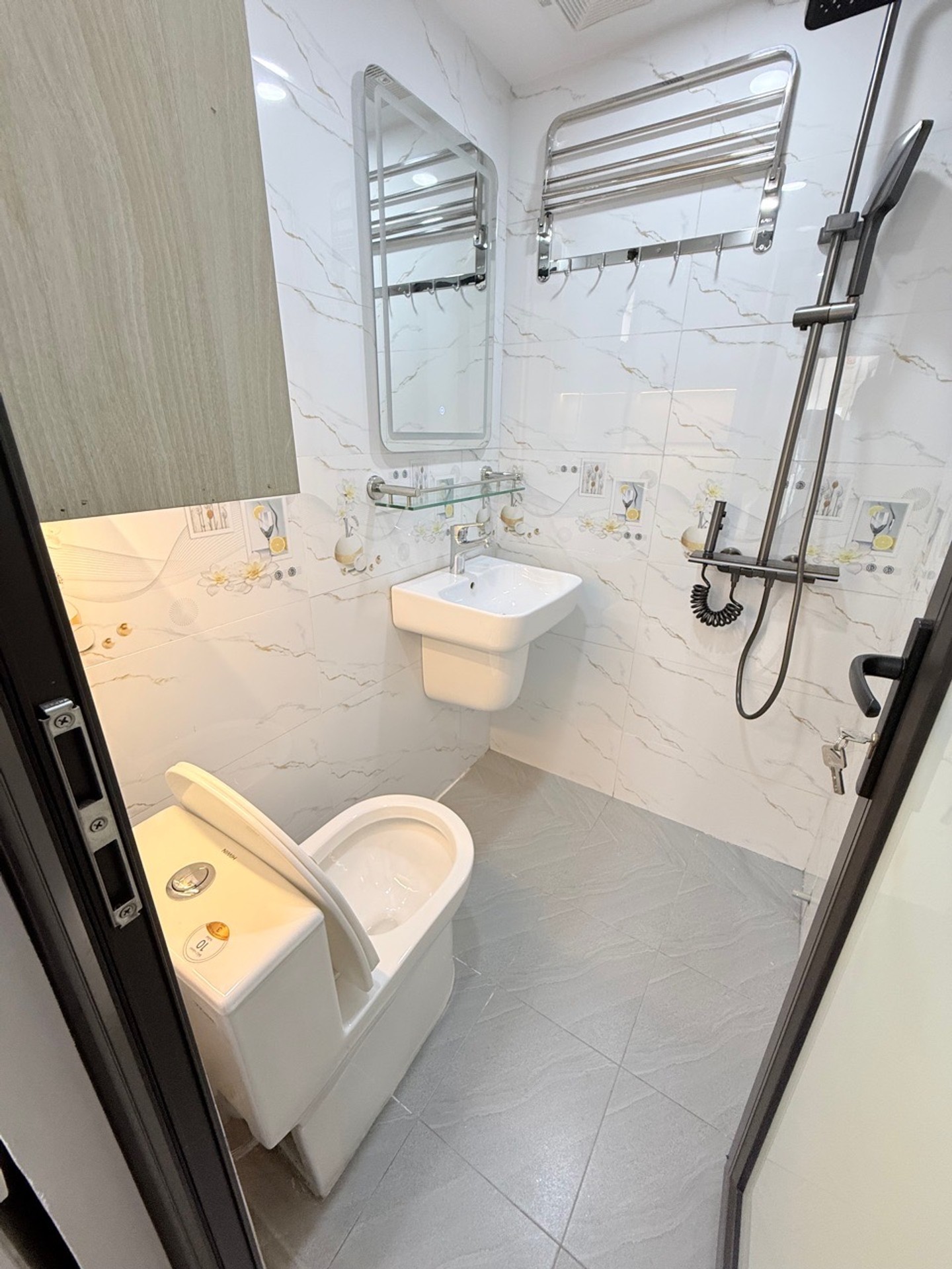 Bán nhà Nguyễn Công Trứ - diện tích 55m2 3 tầng - Căn góc ngập tràn ánh sáng - giá 3,6 tỷ