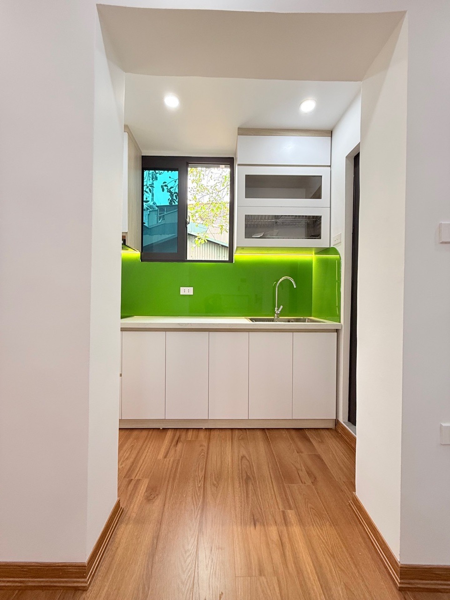 Bán nhà Nguyễn Công Trứ - diện tích 55m2 3 tầng - Căn góc ngập tràn ánh sáng - giá 3,6 tỷ