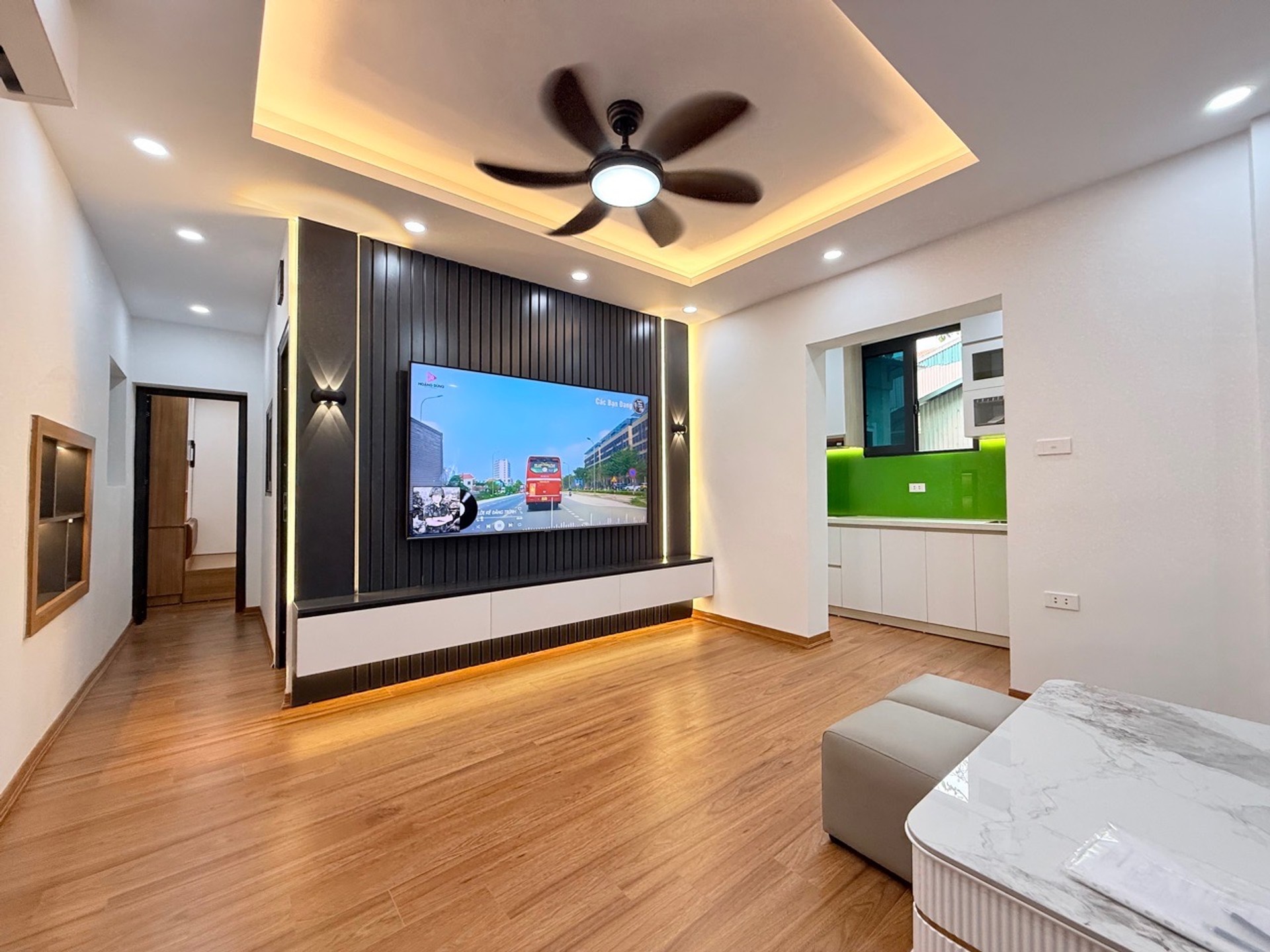 Bán nhà Nguyễn Công Trứ - diện tích 55m2 3 tầng - Căn góc ngập tràn ánh sáng - giá 3,6 tỷ