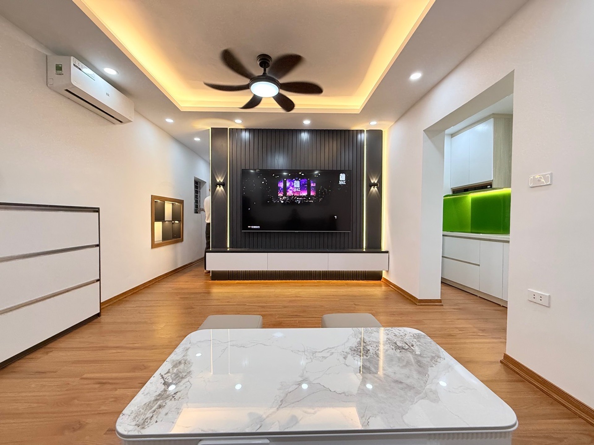 Bán nhà Nguyễn Công Trứ - diện tích 55m2 3 tầng - Căn góc ngập tràn ánh sáng - giá 3,6 tỷ