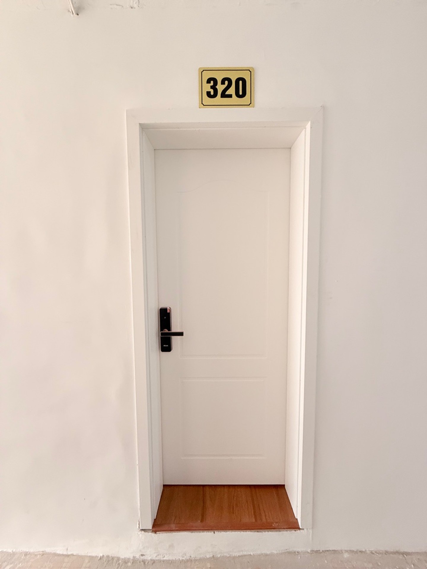 Bán nhà Nguyễn Công Trứ - diện tích 55m2 3 tầng - Căn góc ngập tràn ánh sáng - giá 3,6 tỷ