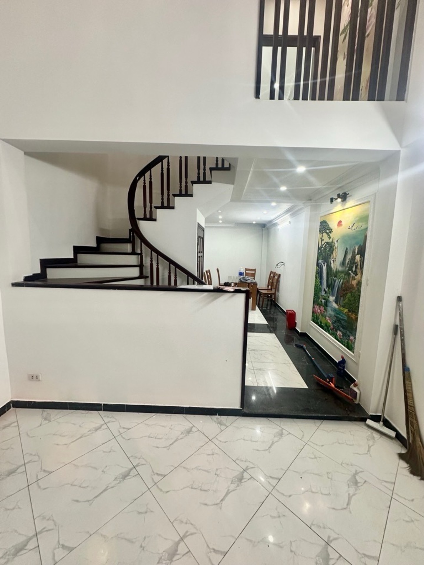 Bán nhà Khương Trung - diện tích 40m2 5 tầng - Ô TÔ ĐỖ CỬA - giá 14,5 tỷ