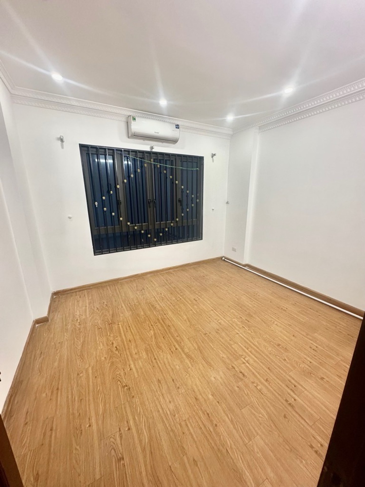 Bán nhà Khương Trung - diện tích 40m2 5 tầng - Ô TÔ ĐỖ CỬA - giá 14,5 tỷ