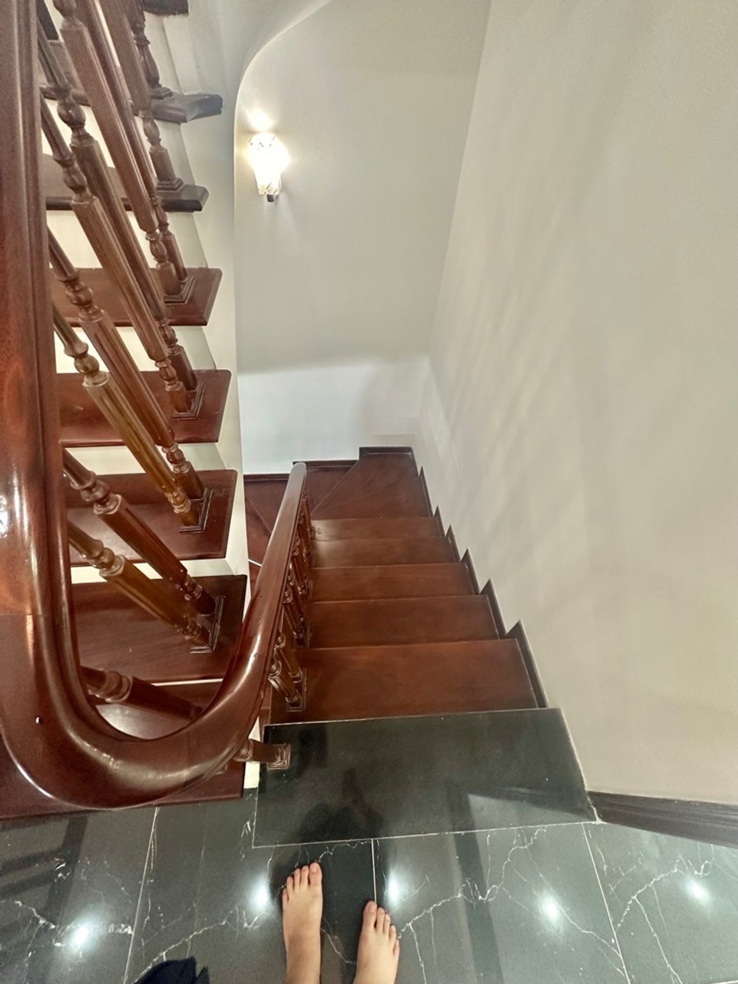 Bán nhà Khương Trung - diện tích 40m2 5 tầng - Ô TÔ ĐỖ CỬA - giá 14,5 tỷ