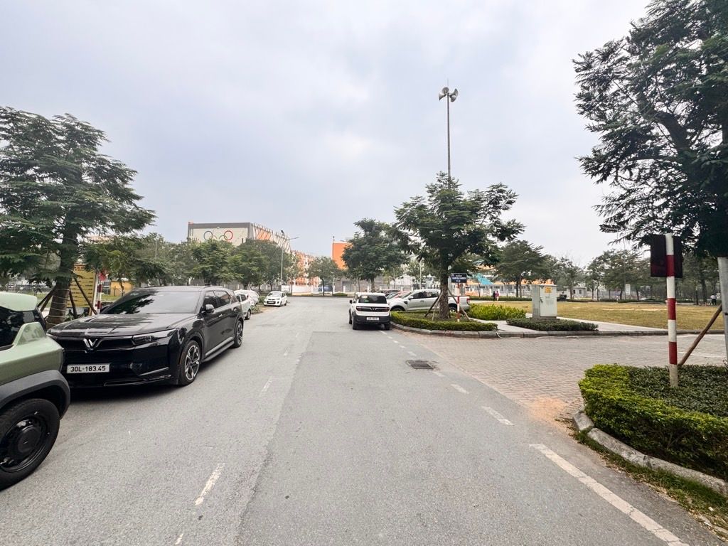 Bán nhà Gamuda Garden - diện tích 129.3m2 4 tầng - Kinh doanh đỉnh cao - giá 58,2 tỷ