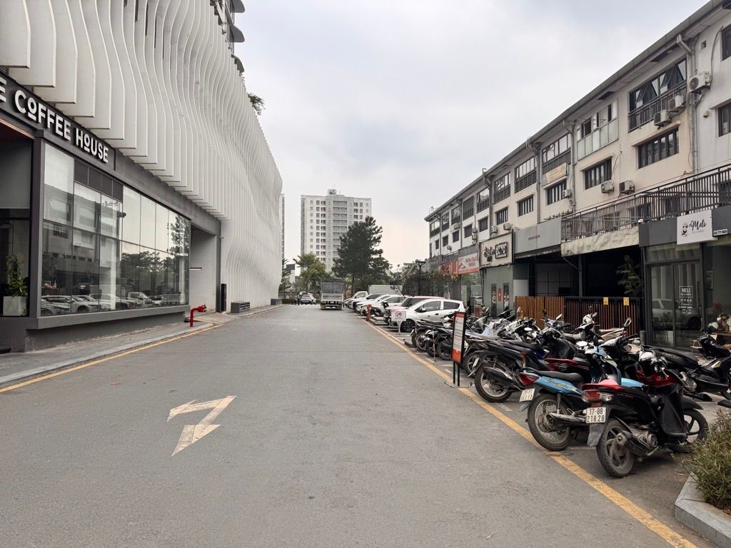 Bán nhà Gamuda Garden - diện tích 129.3m2 4 tầng - Kinh doanh đỉnh cao - giá 58,2 tỷ