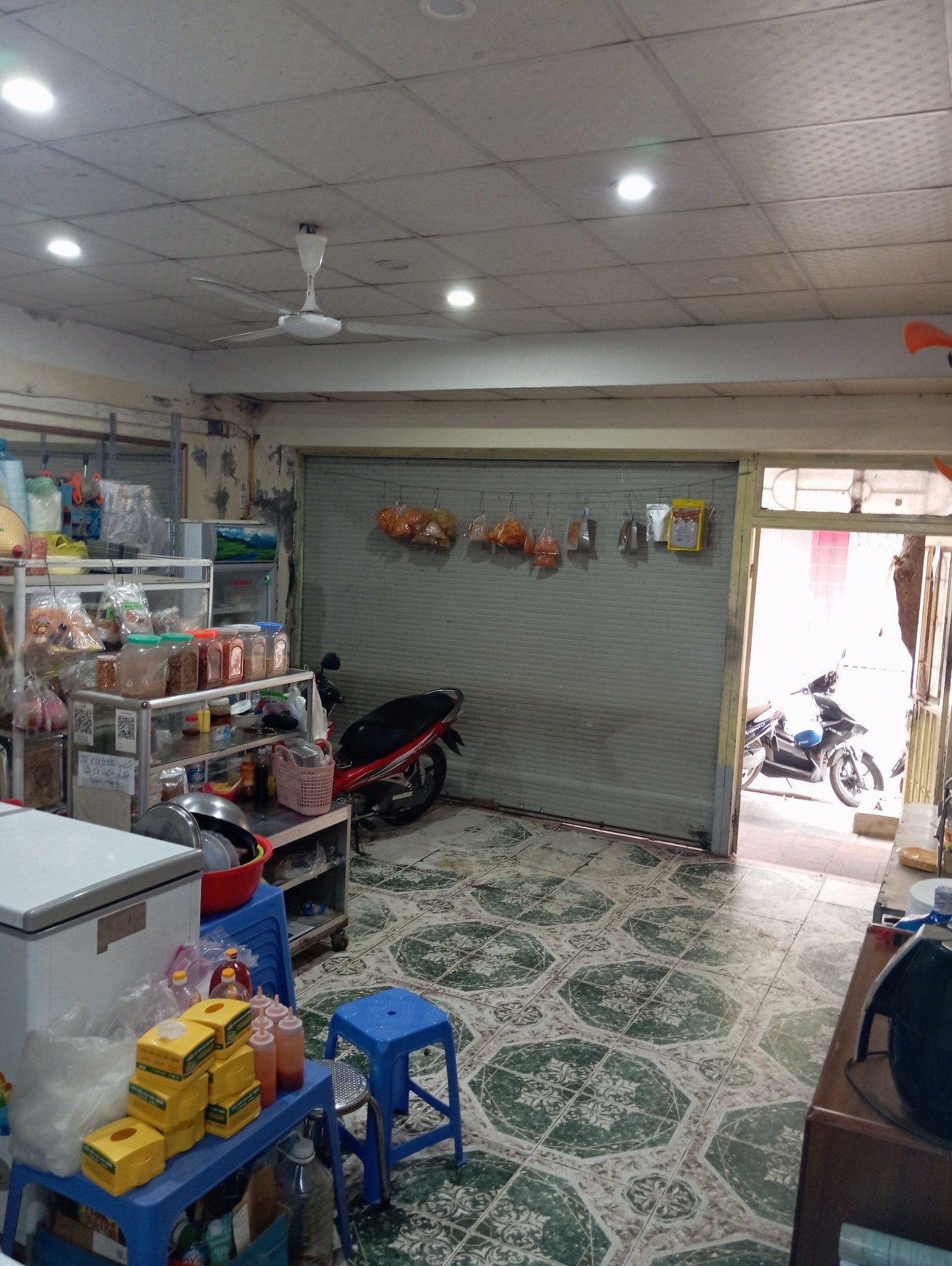 Bán nhà Tân Mai - diện tích 39m2 1 tầng - Nhà tập thể kinh doanh - giá 16,5 tỷ