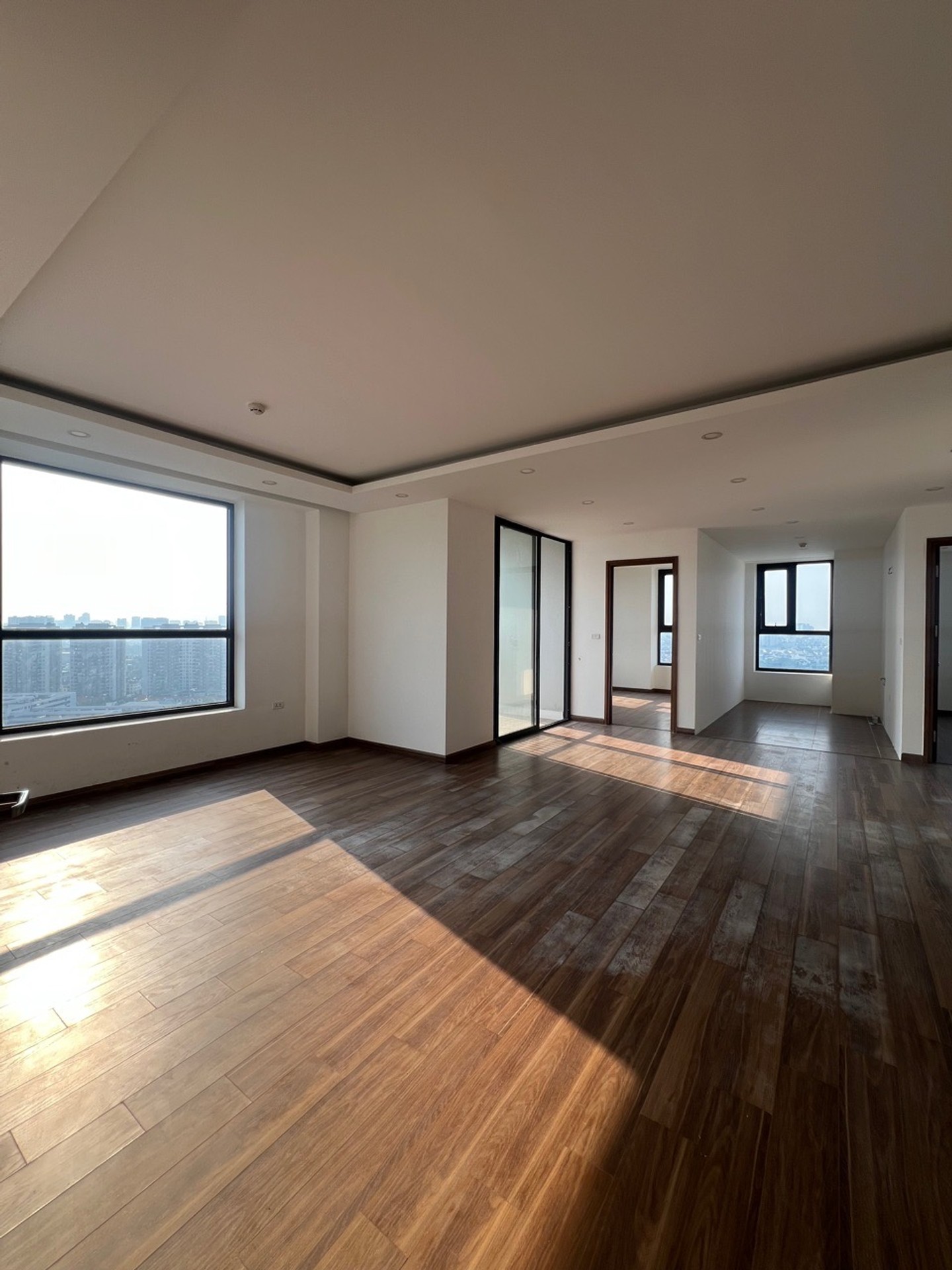 Bán nhà Trần Hòa - diện tích 107m2 23 tầng - Lô góc thoáng sáng - giá 7,95 tỷ