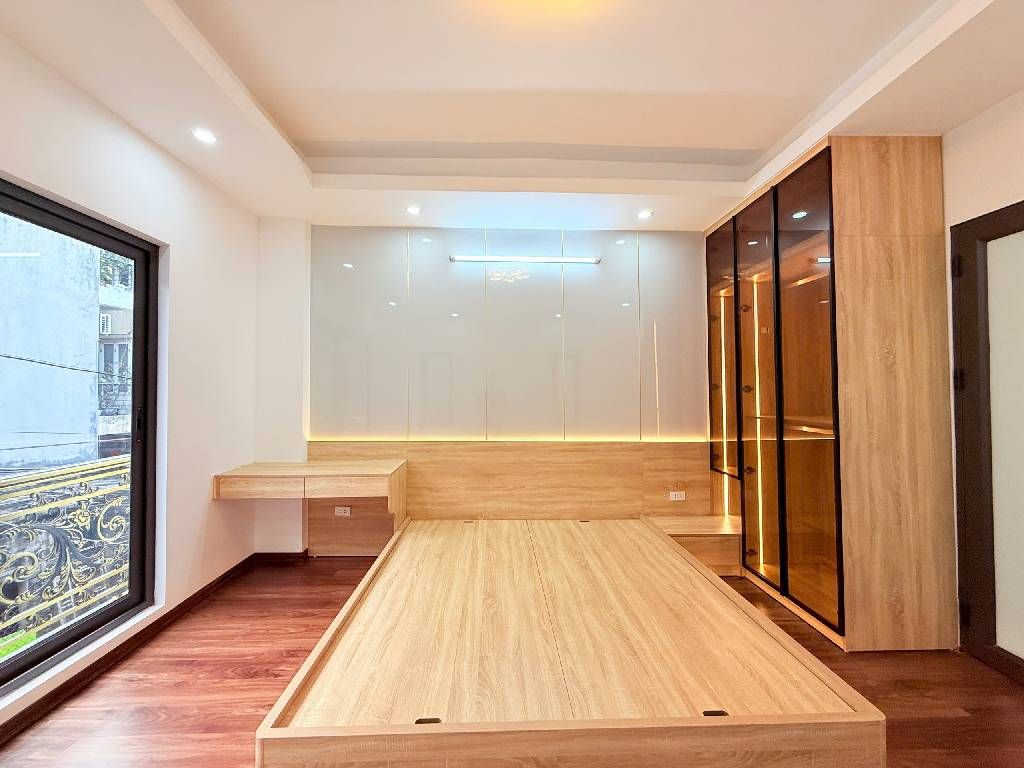 Bán nhà Thúy Lĩnh - diện tích 35m2 5 tầng - Ô TÔ - THANG MÁY - LÔ GÓC - giá 6,3 tỷ