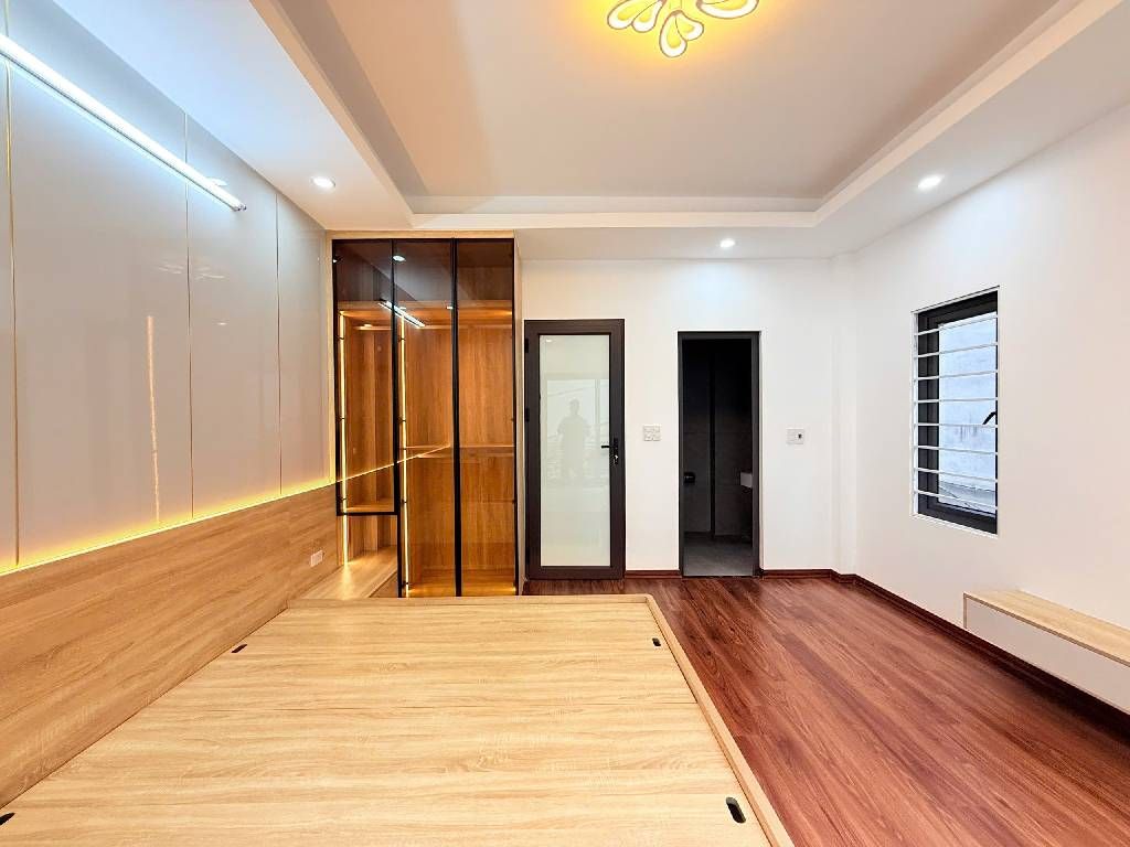 Bán nhà Thúy Lĩnh - diện tích 35m2 5 tầng - Ô TÔ - THANG MÁY - LÔ GÓC - giá 6,3 tỷ