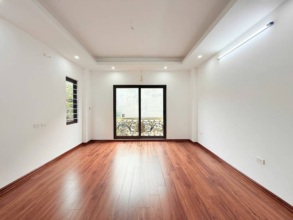 Bán nhà Thúy Lĩnh - diện tích 35m2 5 tầng - Ô TÔ - THANG MÁY - LÔ GÓC - giá 6,3 tỷ