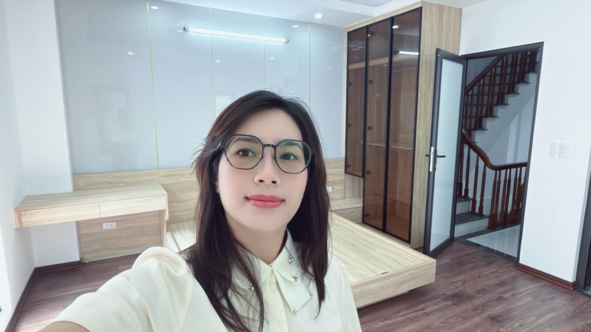 Bán nhà Thúy Lĩnh - diện tích 35m2 5 tầng - Ô TÔ - THANG MÁY - LÔ GÓC - giá 6,3 tỷ