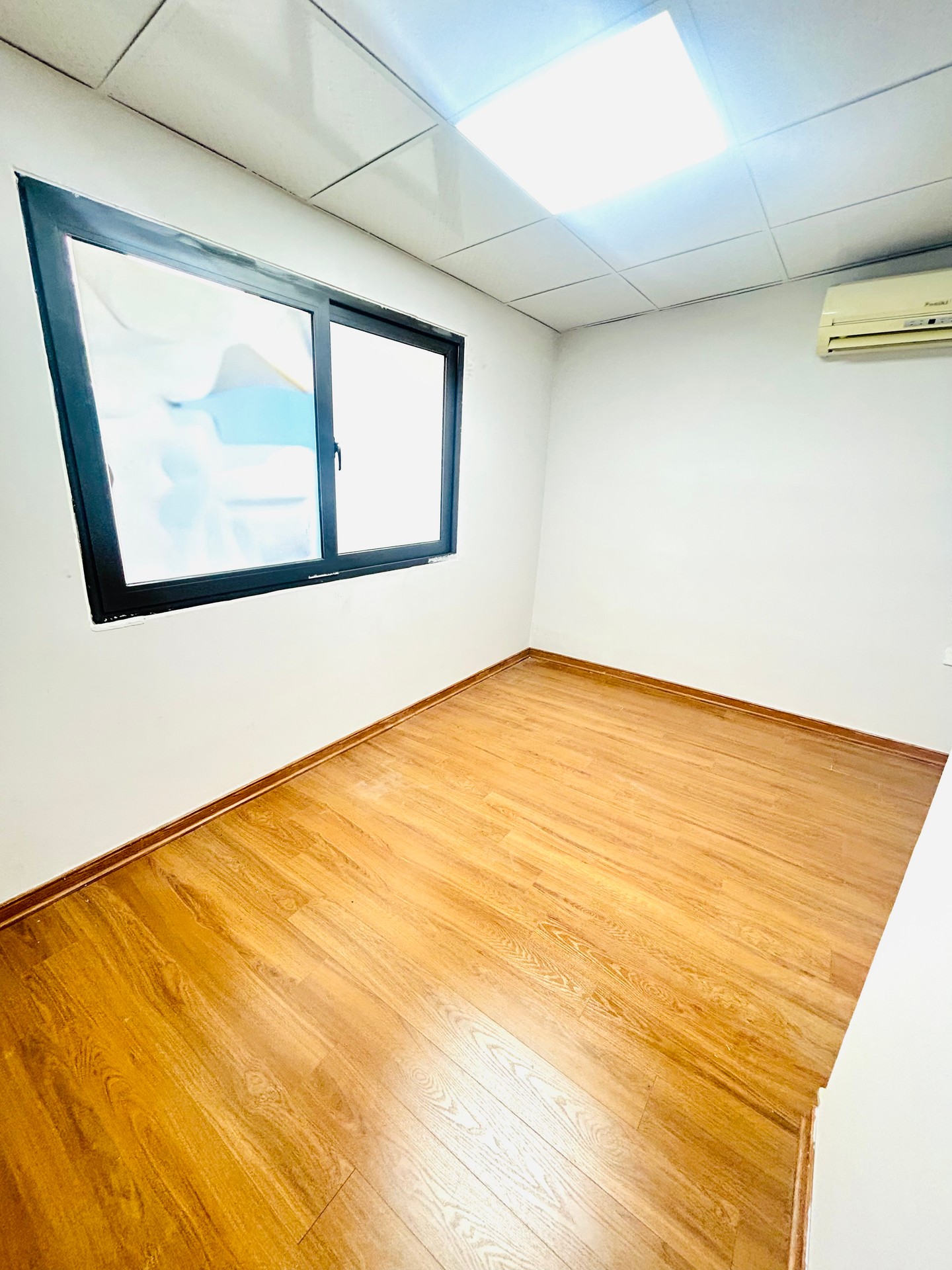 Bán nhà Lĩnh Nam - diện tích 22m2 2 tầng - Nhà chưa sổ - giá 2,4 tỷ