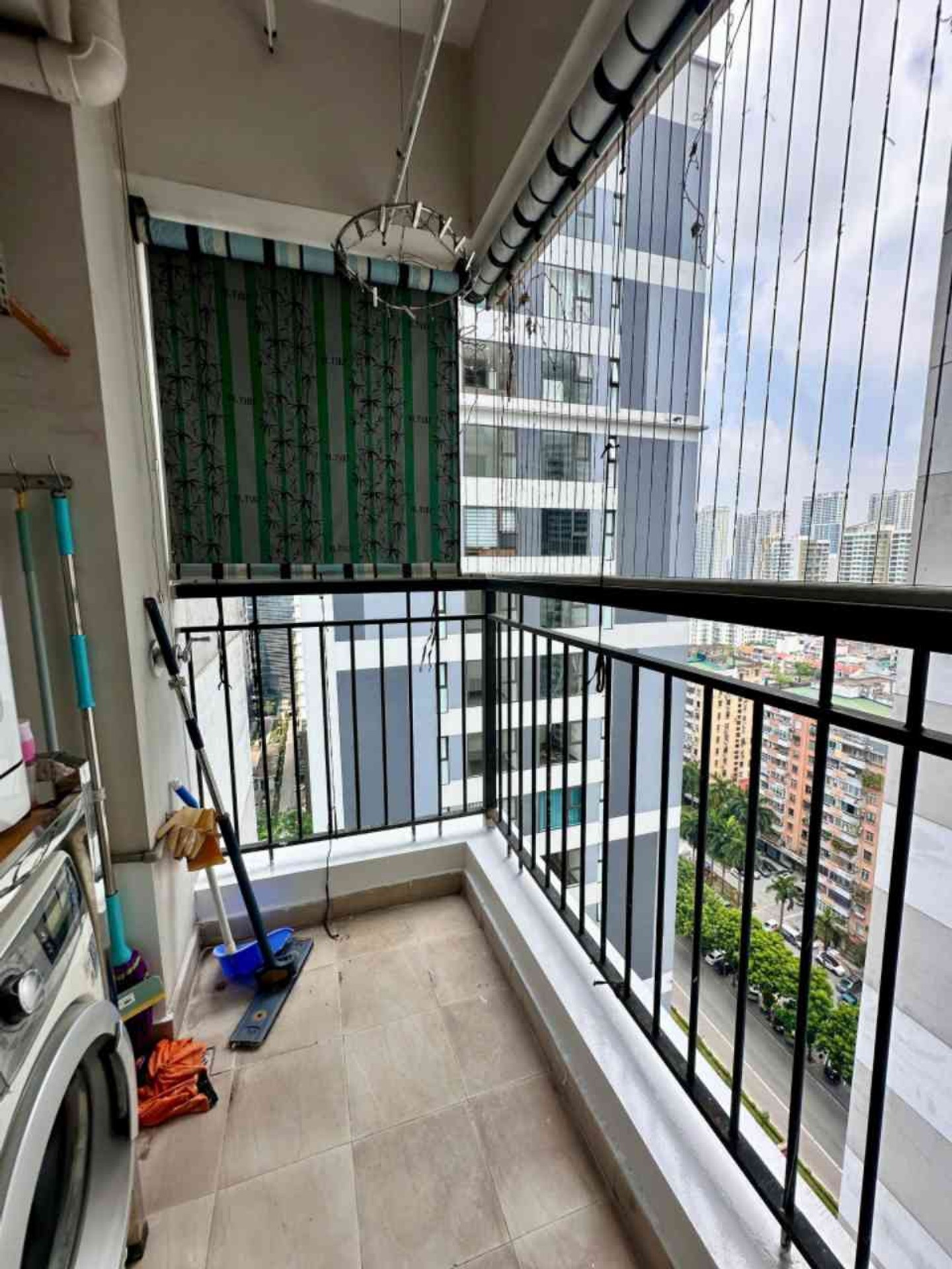 Bán nhà Lê Văn Lương - diện tích 100m2 20 tầng - Ô TÔ ĐỖ CHÂN TÒA NHÀ - giá 11 tỷ