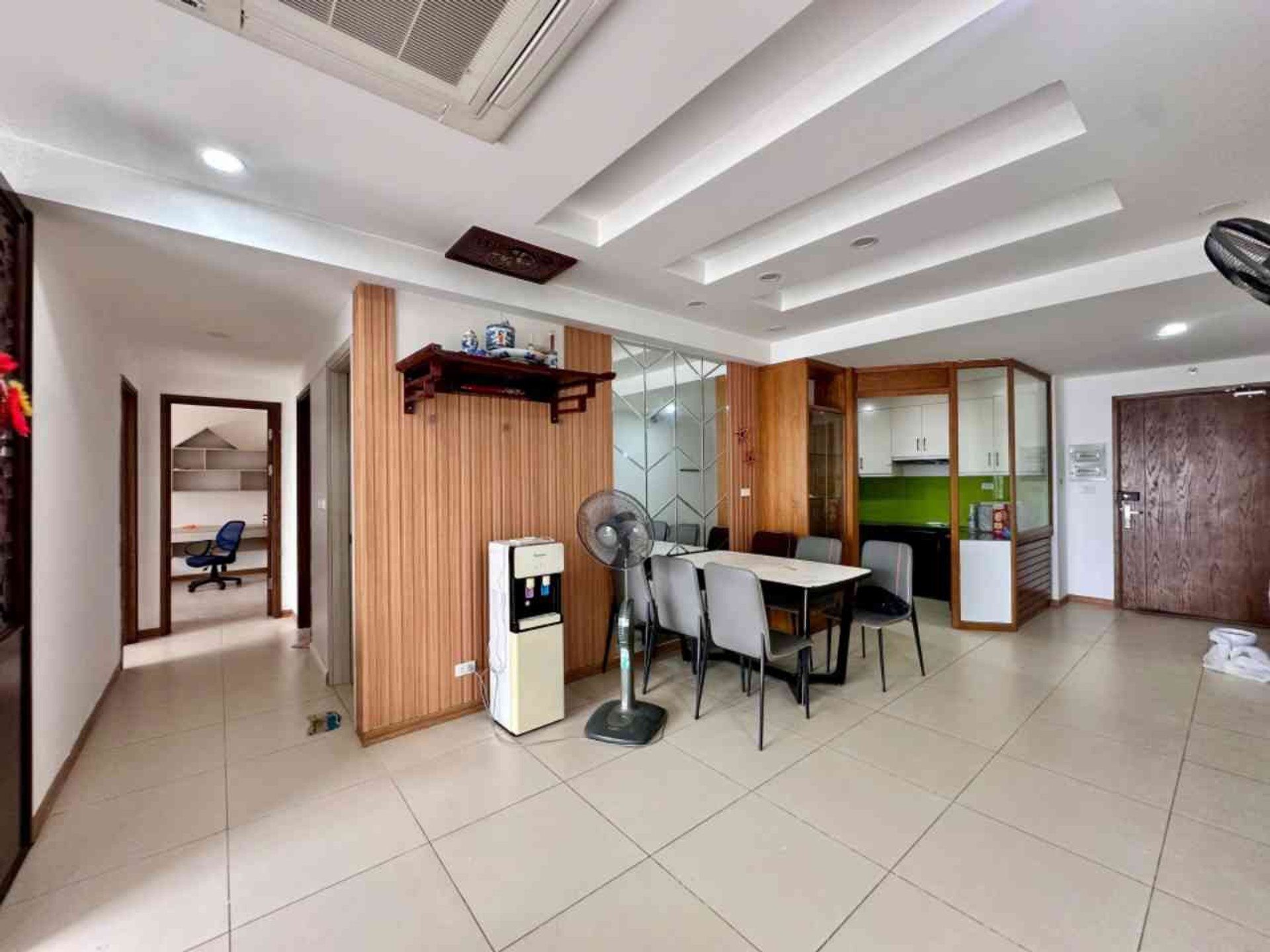 Bán nhà Lê Văn Lương - diện tích 100m2 20 tầng - Ô TÔ ĐỖ CHÂN TÒA NHÀ - giá 11 tỷ