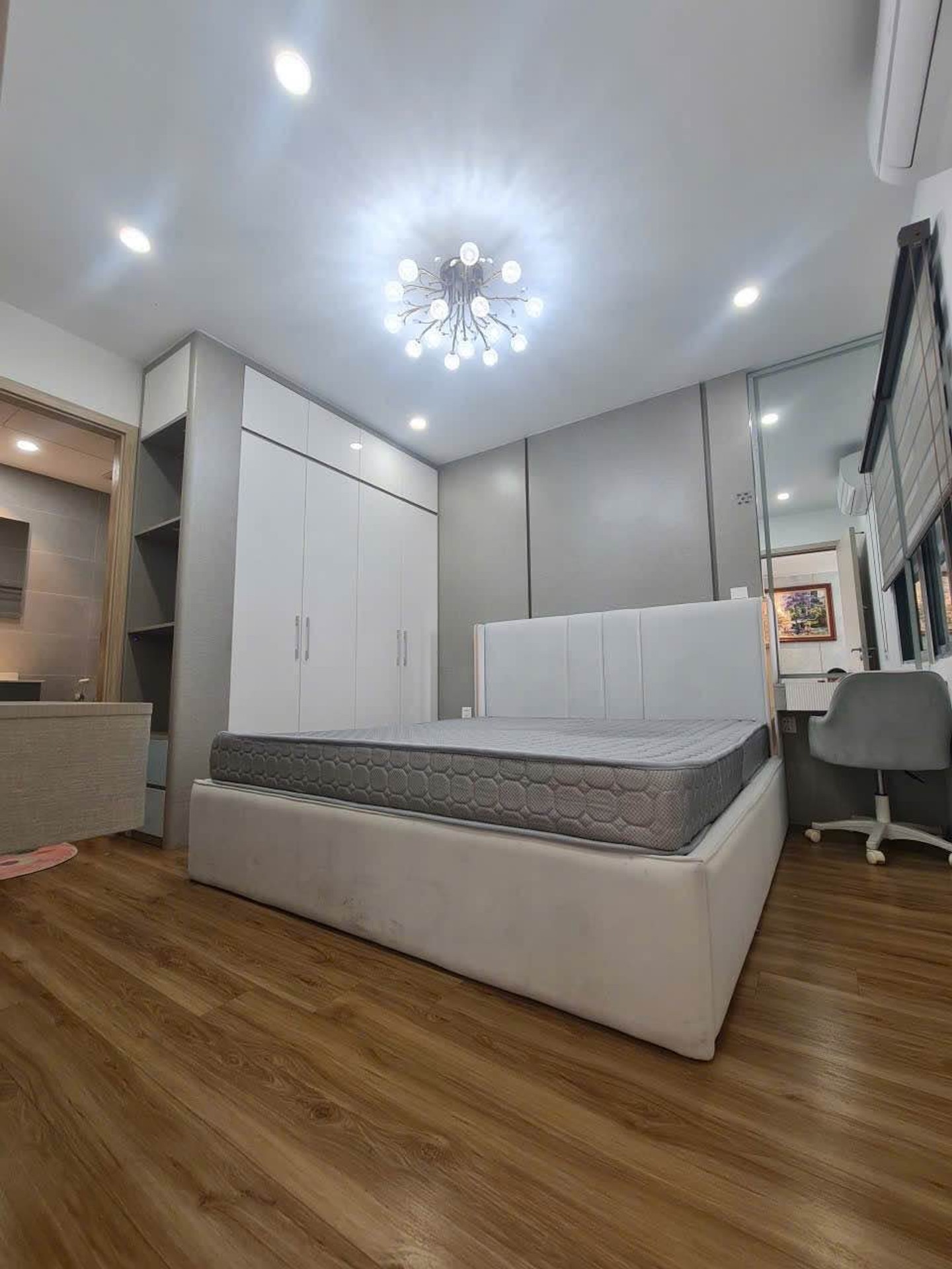Bán nhà Hoàng Mai - diện tích 78m2 1 tầng - Căn hộ cao cấp - giá 8,3 tỷ
