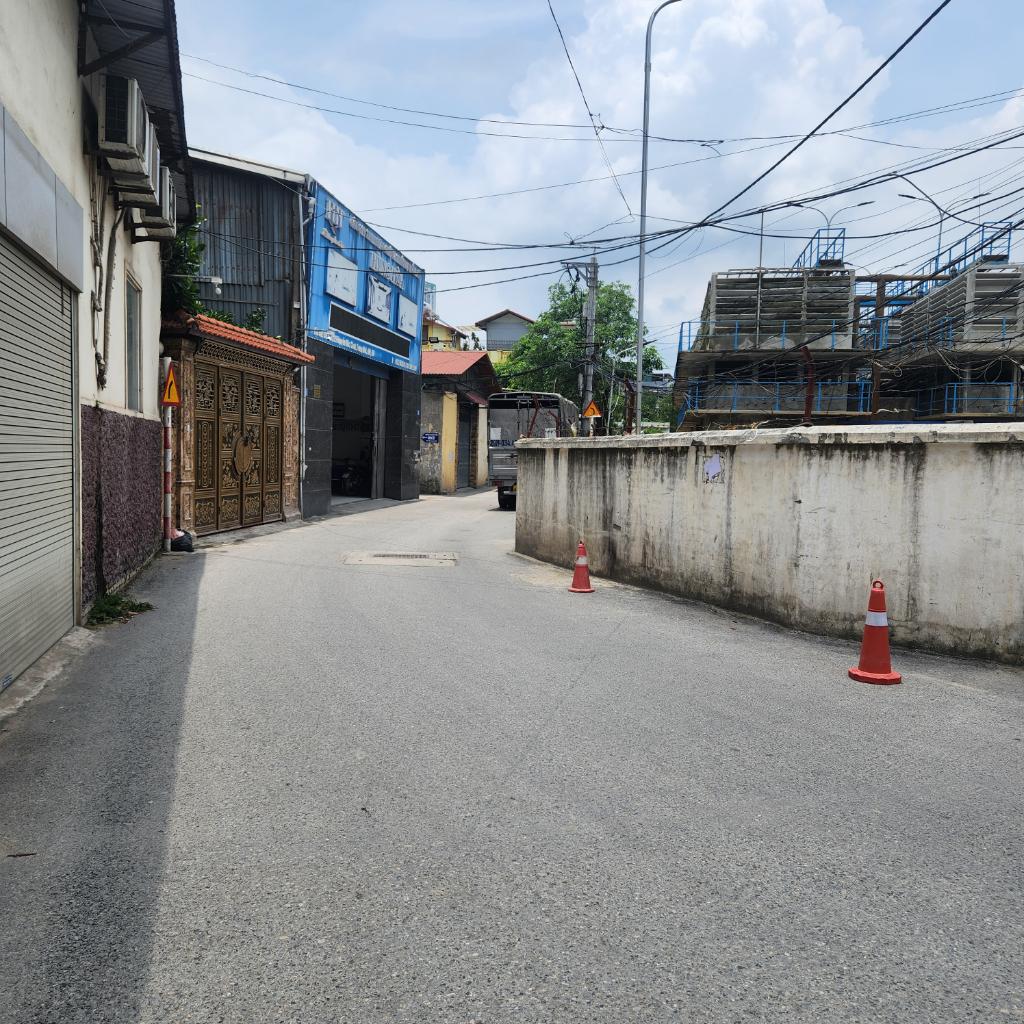 Bán nhà Nguyễn Đức Cảnh - diện tích 106,2m2 1 tầng - Lô góc, mặt tiền gần 8m - giá 31 tỷ