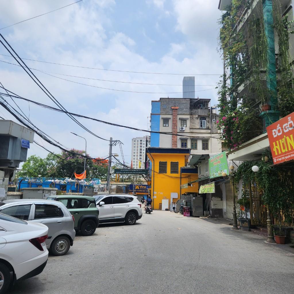 Bán nhà Nguyễn Đức Cảnh - diện tích 106,2m2 1 tầng - Lô góc, mặt tiền gần 8m - giá 31 tỷ