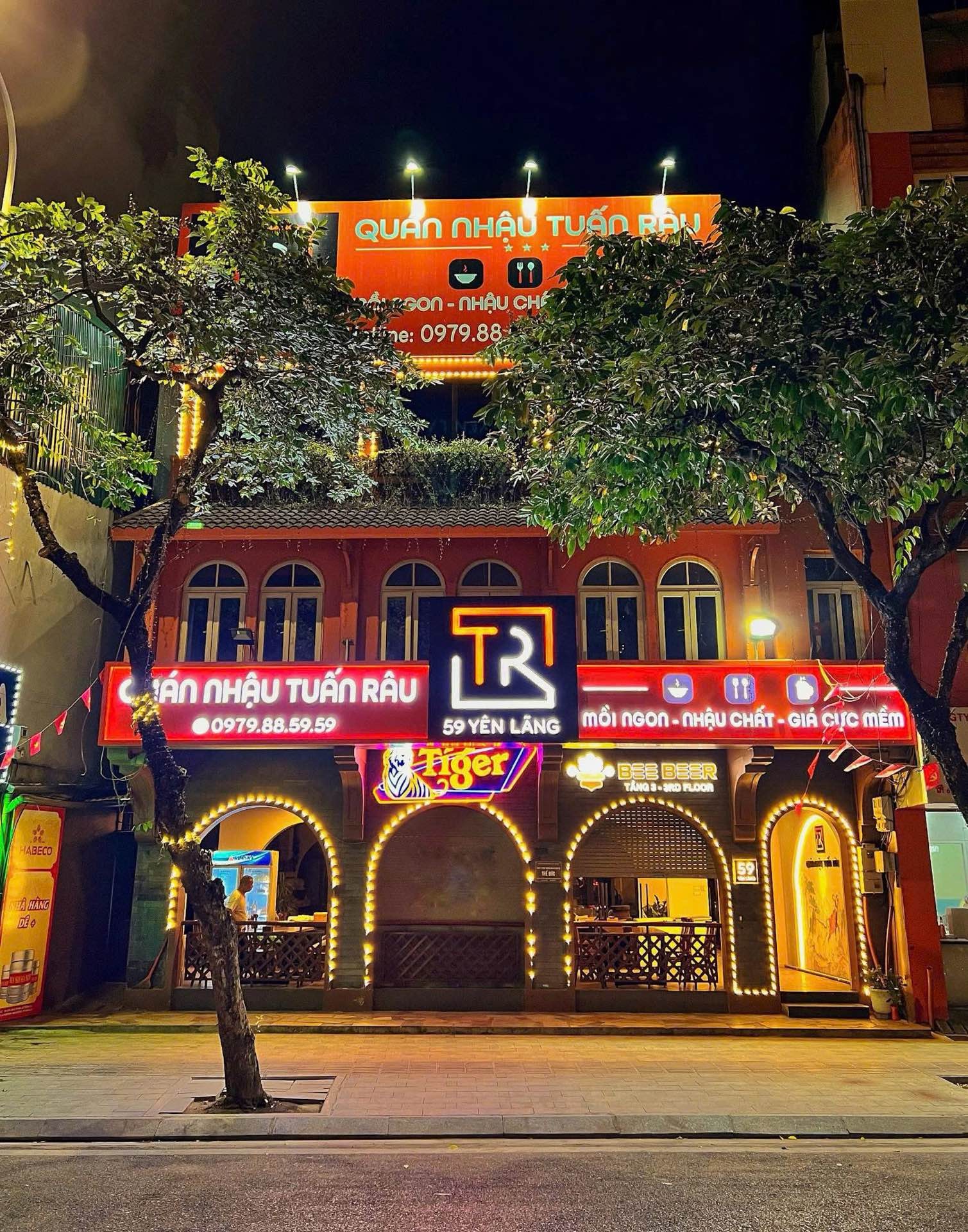 Bán nhà Yên Lãng - diện tích 263m2 4 tầng - Mặt tiền hiếm 12m - giá 175 tỷ